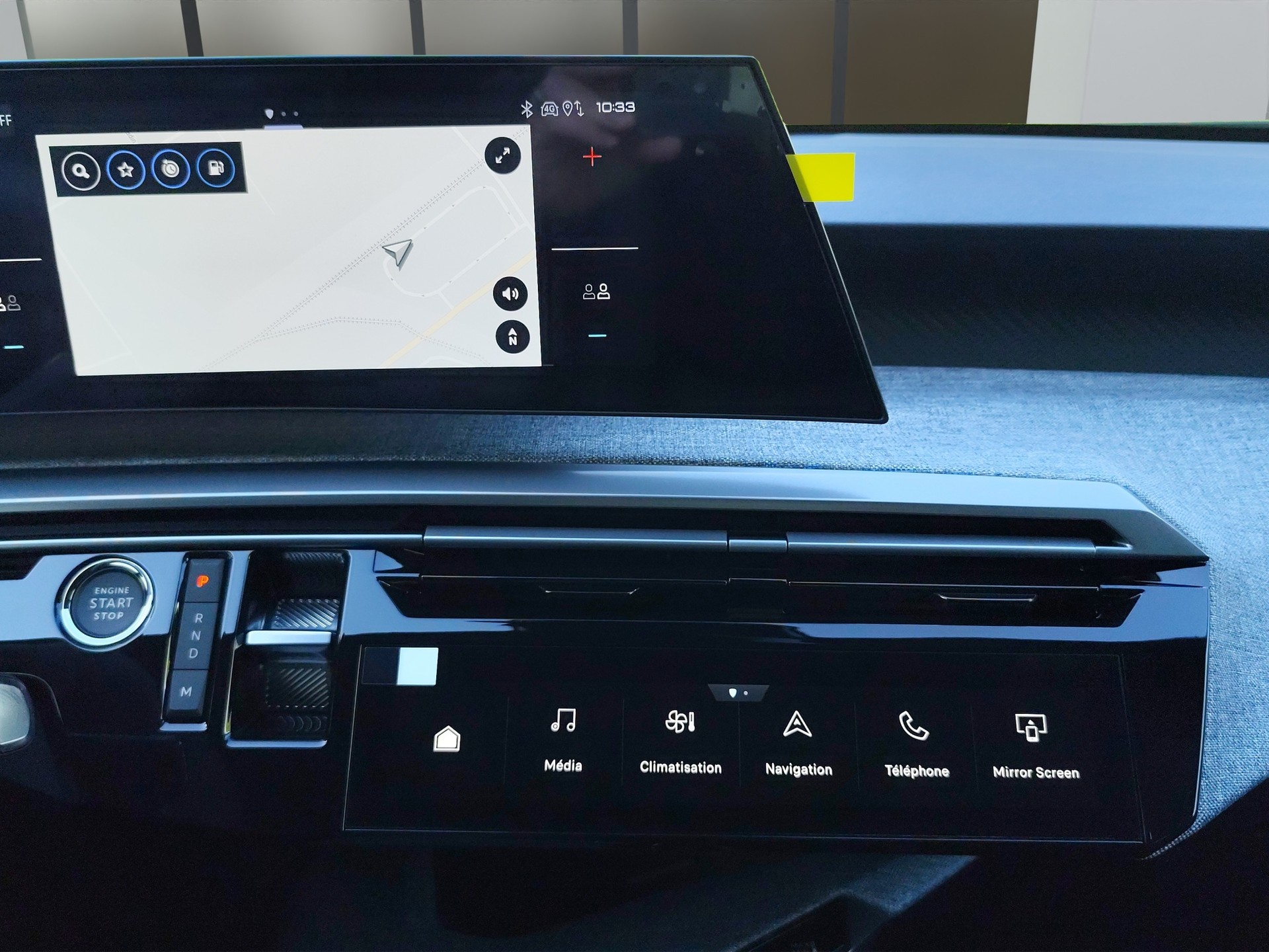 PEUGEOT 3008 1.2 Hybrid Business-image-14