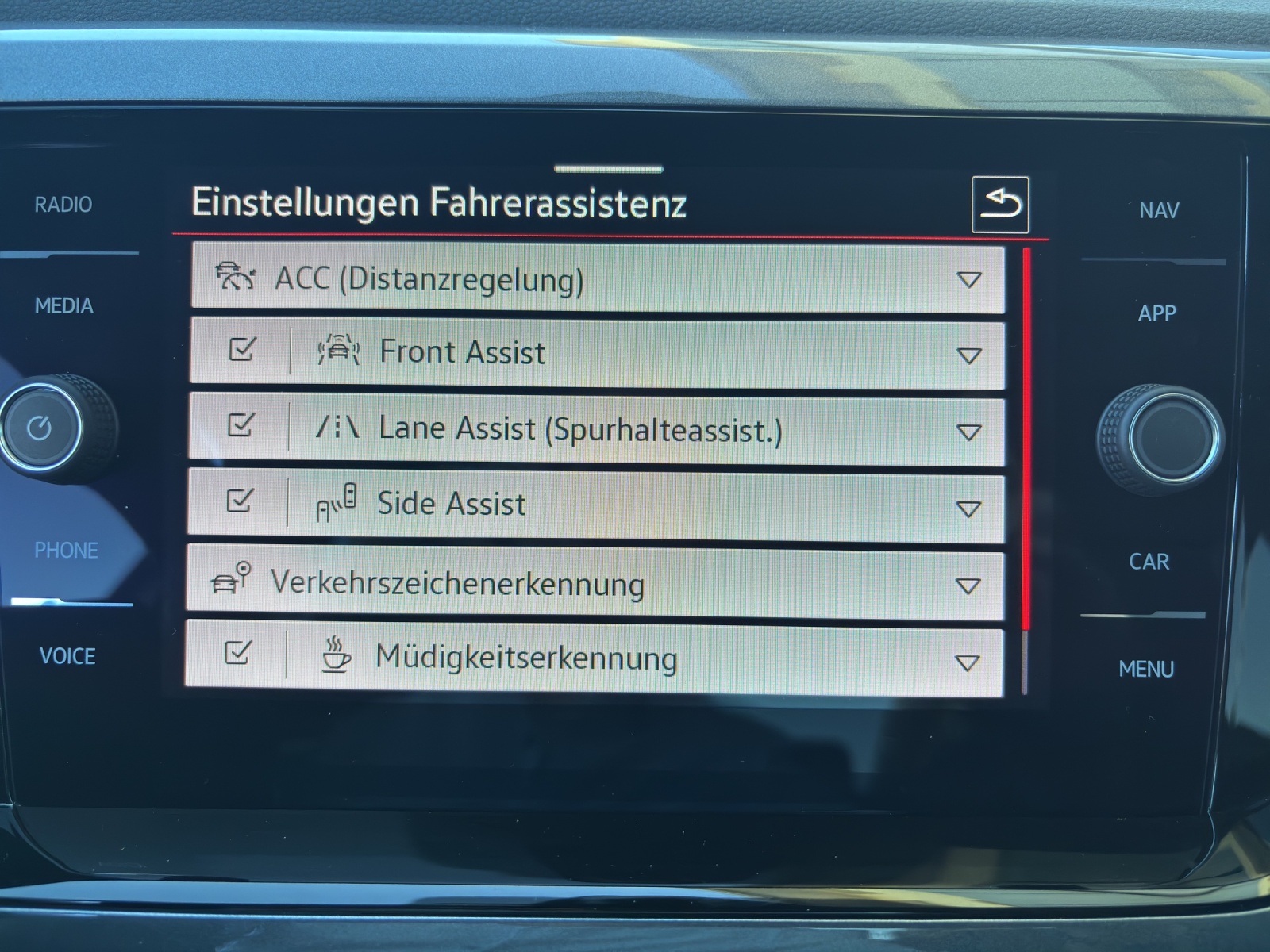 VW Polo 2.0 TSI GTI DSG mit Navi, Rückfahrkamera, Schwarze Aussenspiegel mit schwarzem Dach in Absetzfarbe-image-22