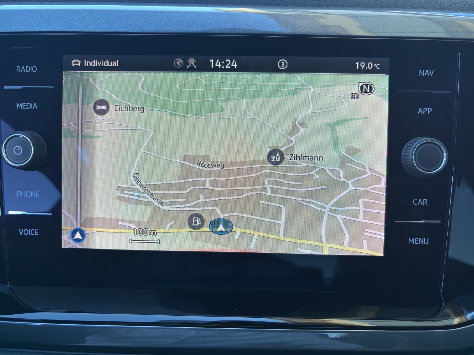 VW Polo 2.0 TSI GTI DSG mit Navi, Rückfahrkamera, Schwarze Aussenspiegel mit schwarzem Dach in Absetzfarbe-image-20