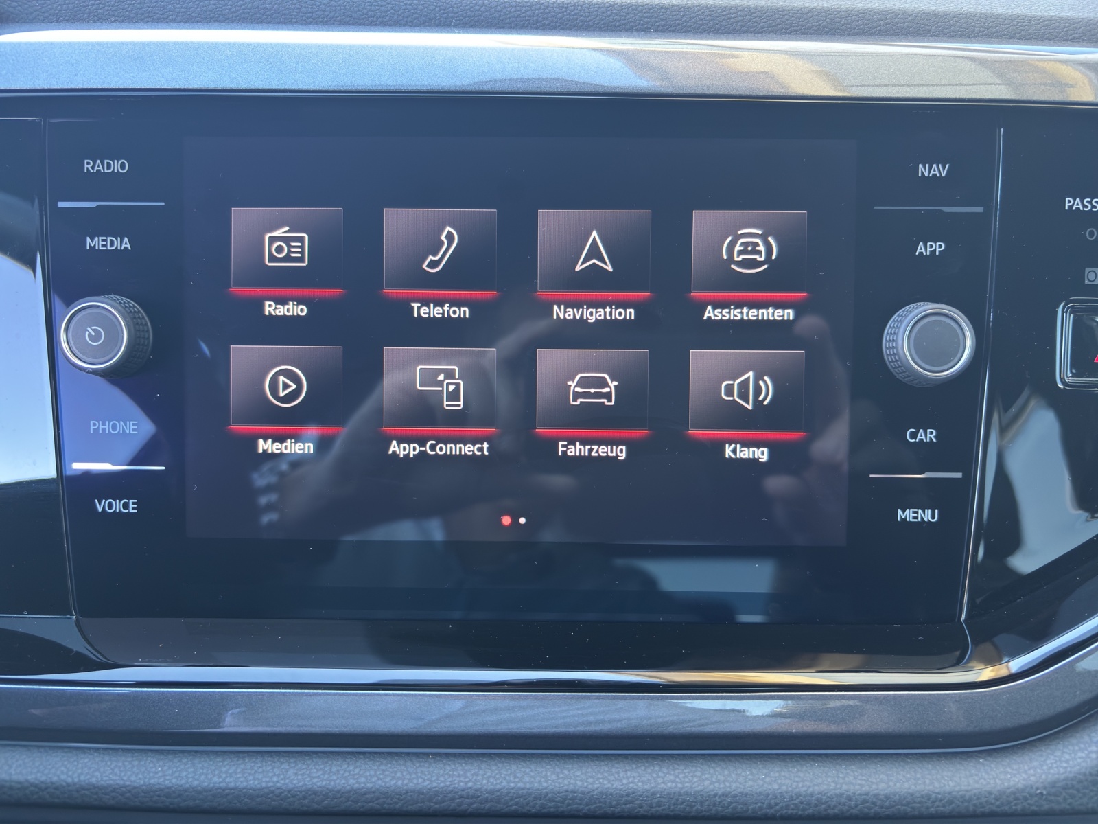 VW Polo 2.0 TSI GTI DSG mit Navi, Rückfahrkamera, Schwarze Aussenspiegel mit schwarzem Dach in Absetzfarbe-image-14