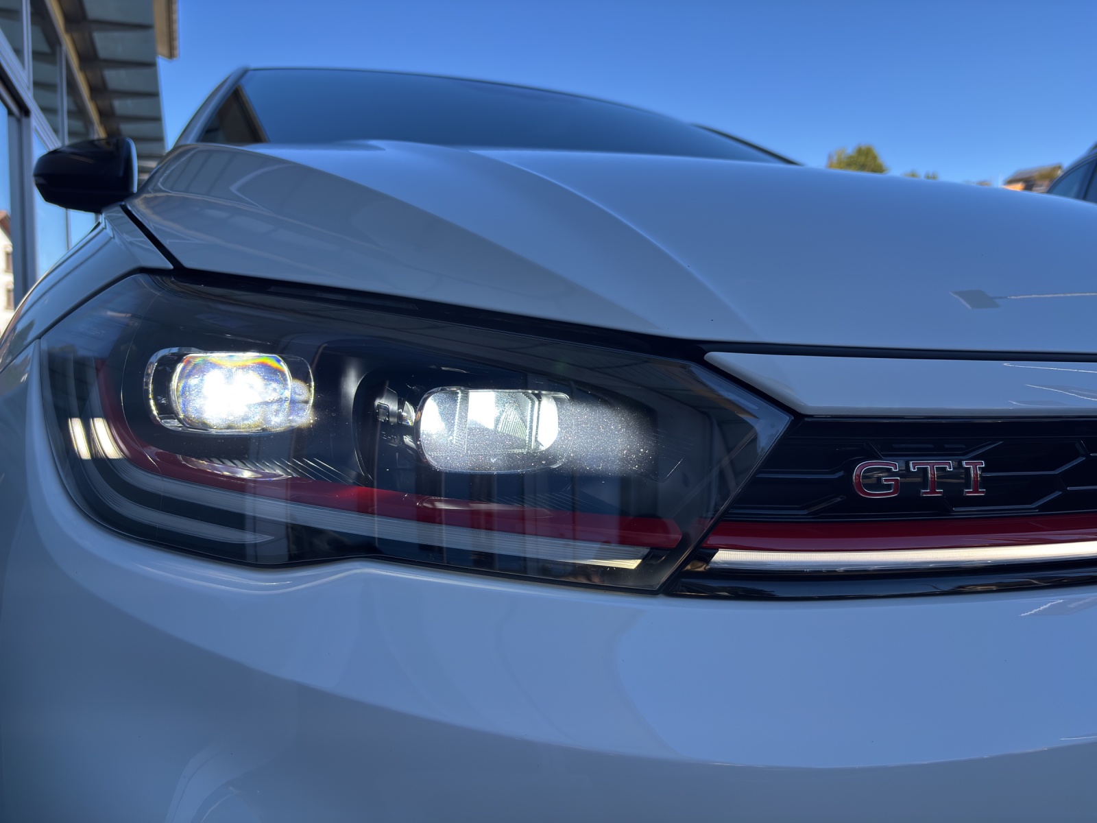 VW Polo 2.0 TSI GTI DSG mit Navi, Rückfahrkamera, Schwarze Aussenspiegel mit schwarzem Dach in Absetzfarbe-image-9