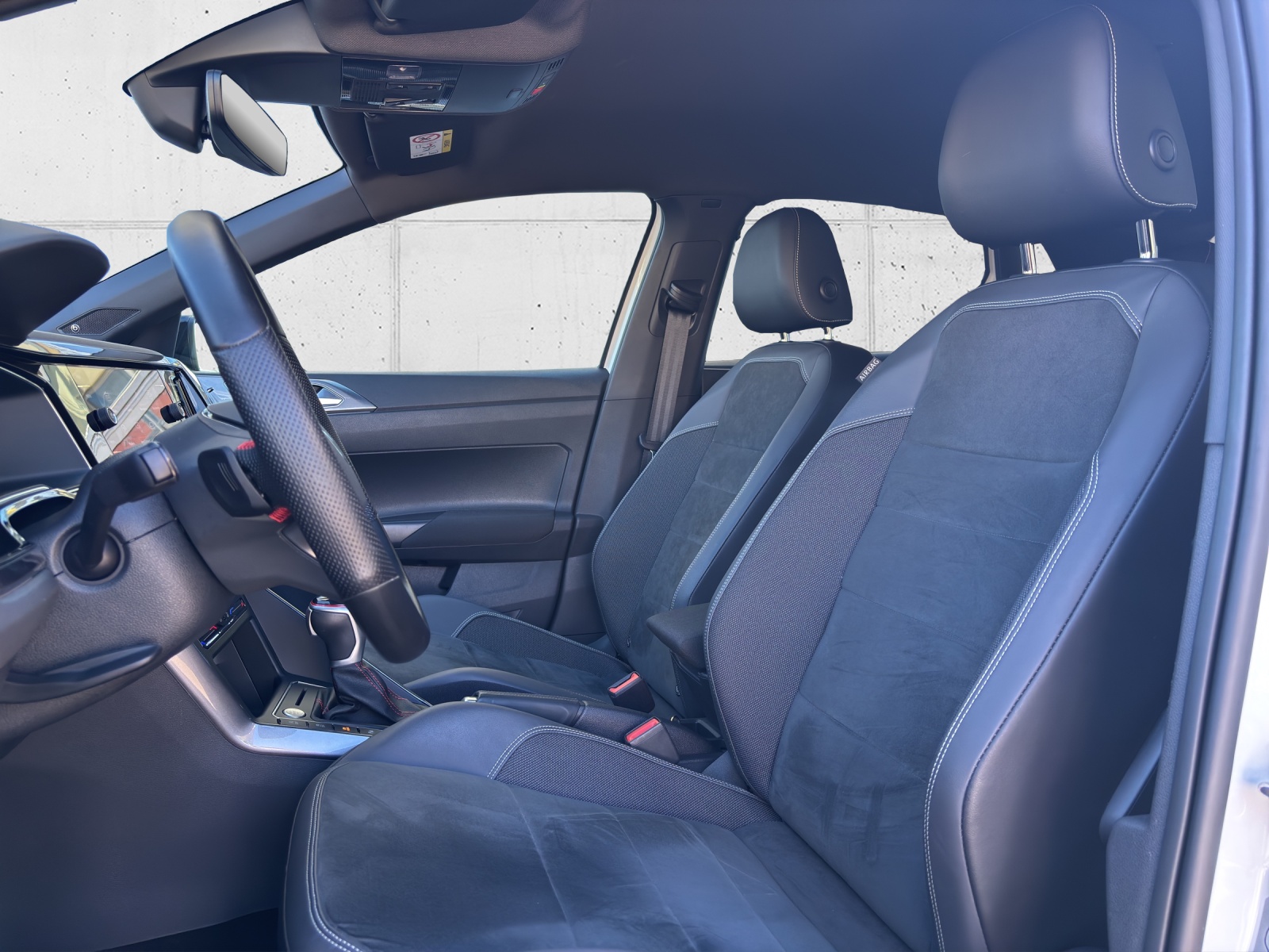 VW Polo 2.0 TSI GTI DSG mit Navi, Rückfahrkamera, Schwarze Aussenspiegel mit schwarzem Dach in Absetzfarbe-image-25