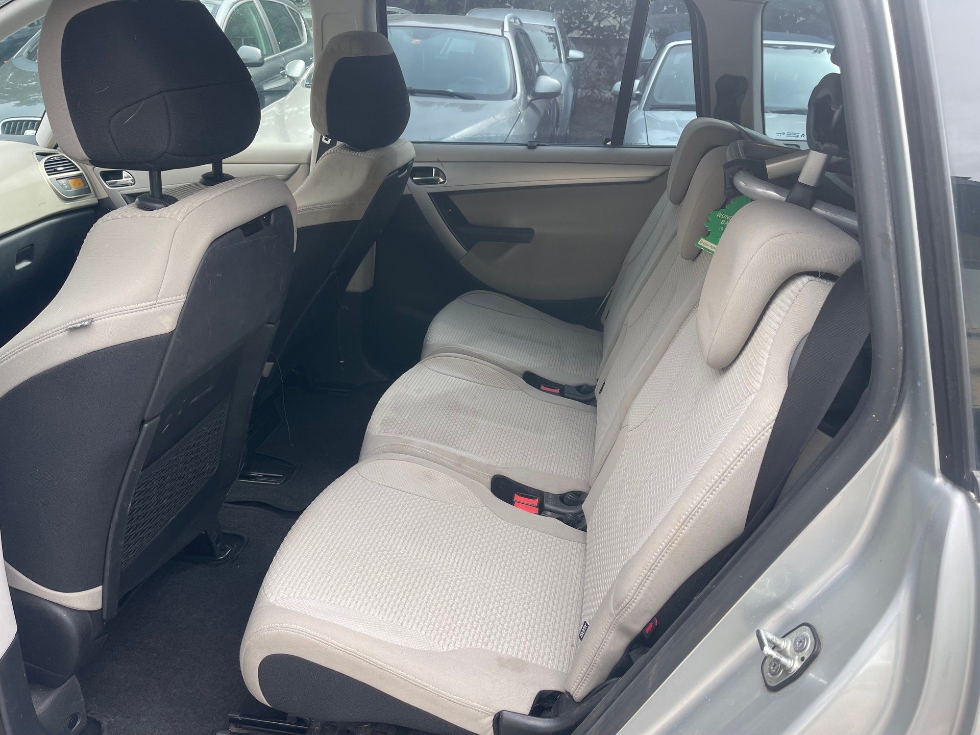 CITROEN Grand C4 Picasso 1.6i 16V Turbo Exclusive+ BMP6-image-9
