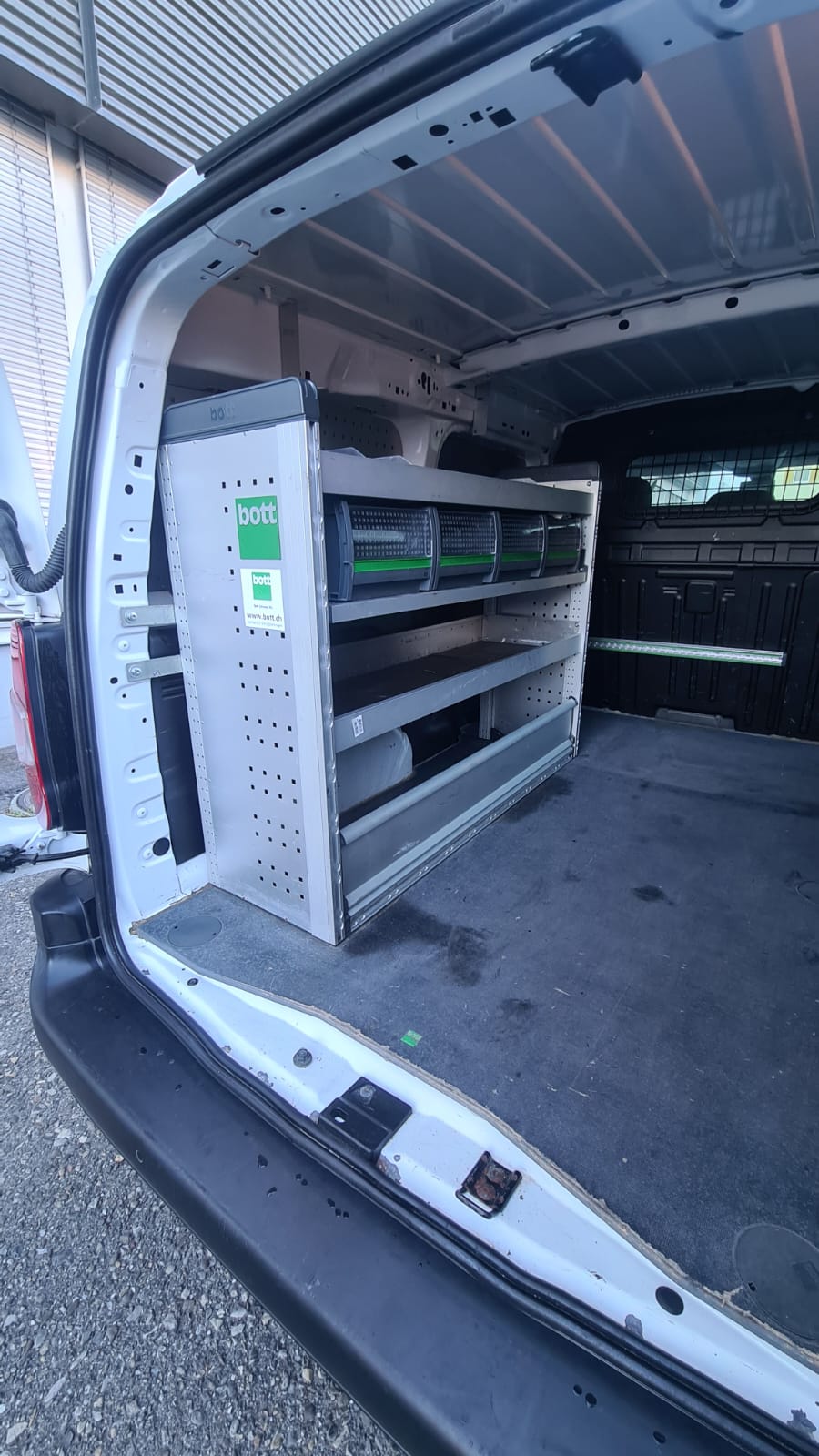 PEUGEOT Partner 1.5 Blue HDi s/s Asphalt Long 1000kg ** 130 PS ** 3-Plätzer ** RF-Kamera ** Frisch ab MFK & Service **-image-7