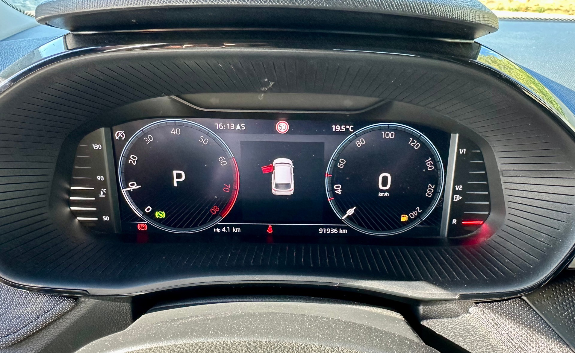 SKODA Fabia 1.0 TSI Ambition DSG-image-13
