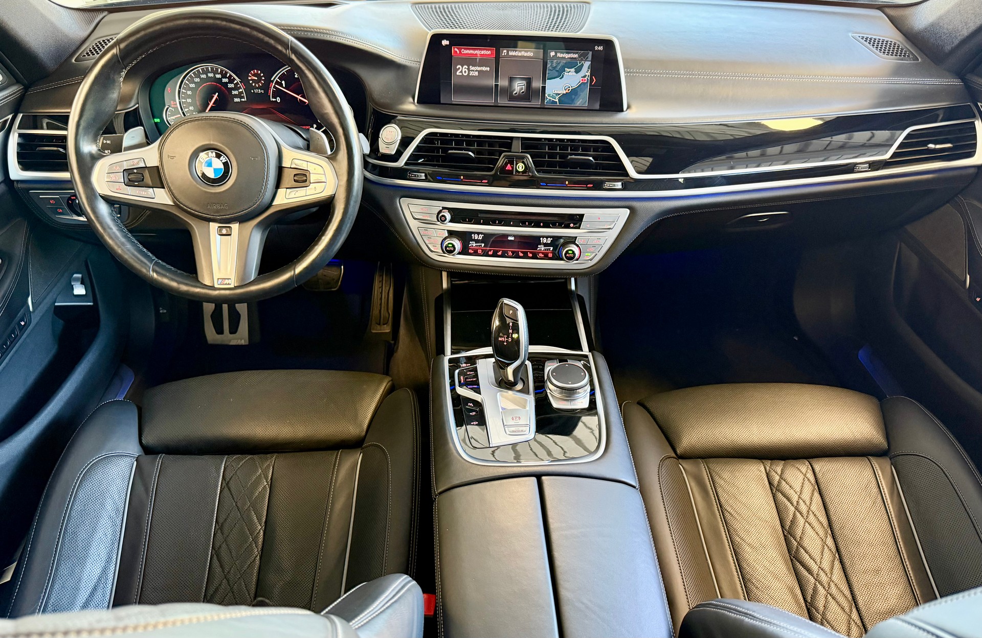 BMW 740d xDrive Steptronic-image-16