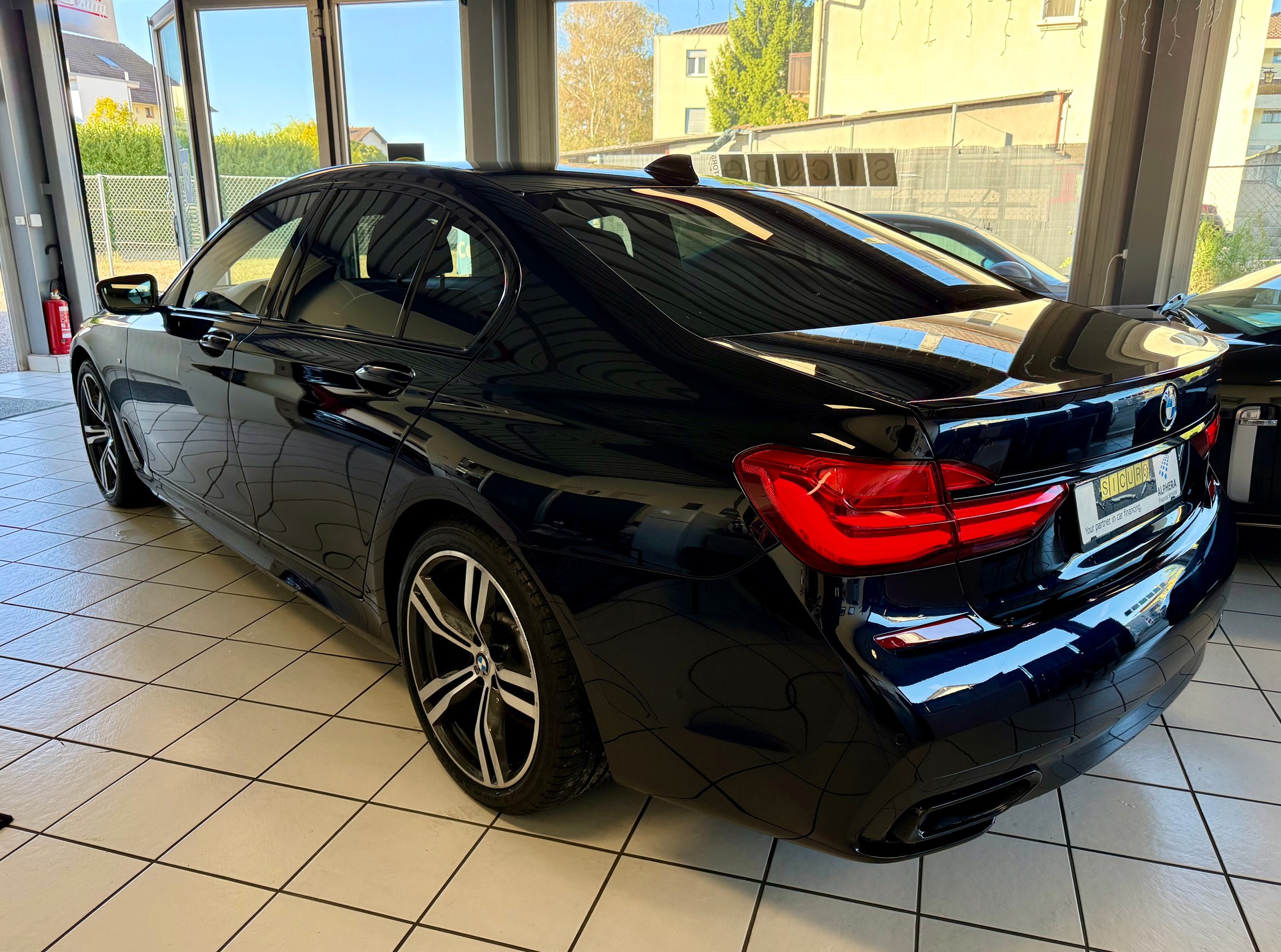 BMW 740d xDrive Steptronic-image-7