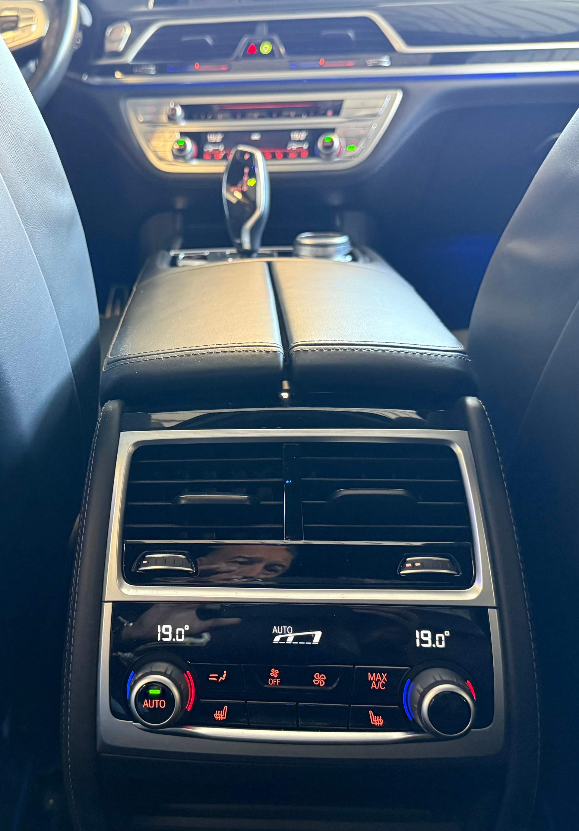 BMW 740d xDrive Steptronic-image-26