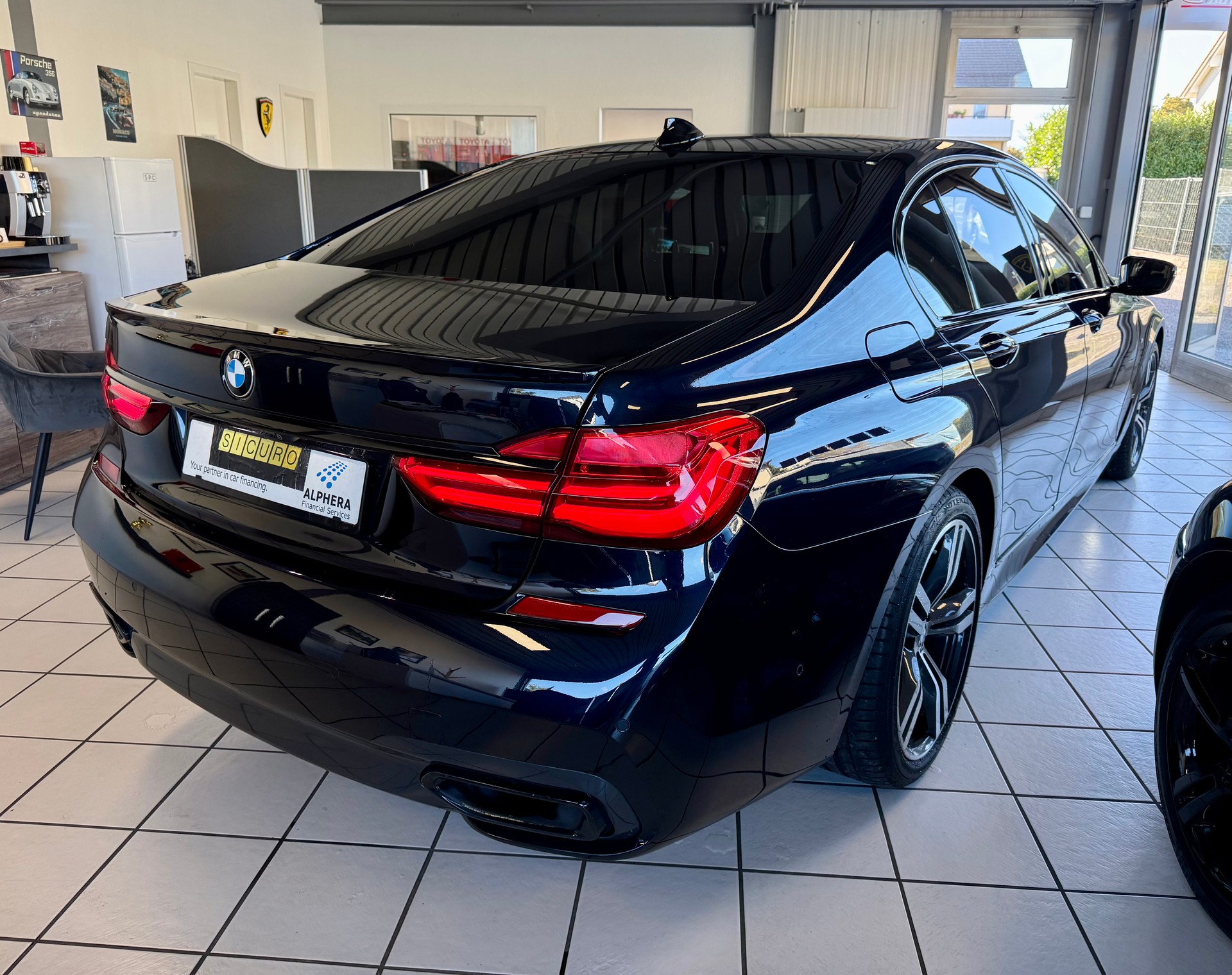 BMW 740d xDrive Steptronic-image-9