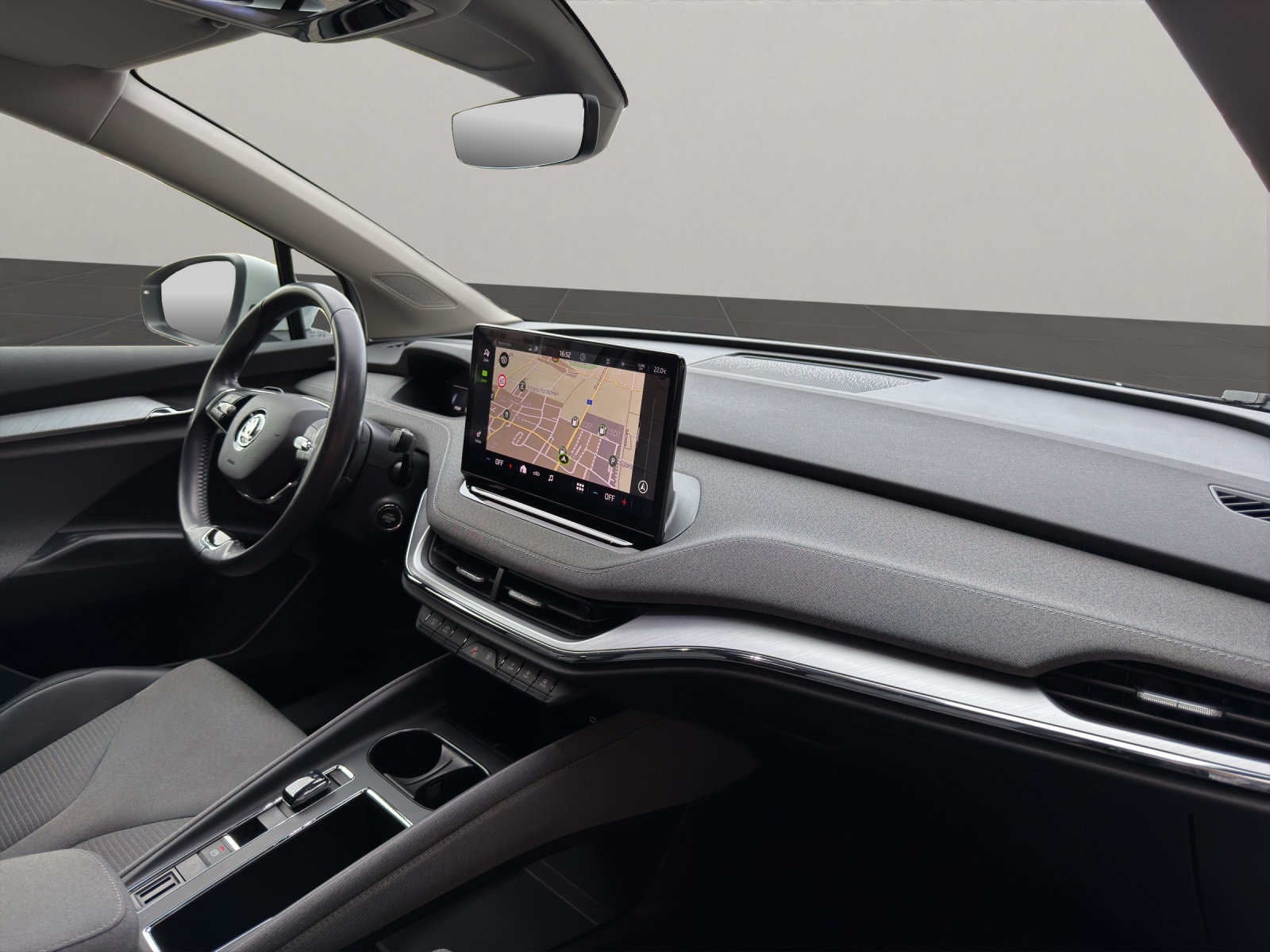 SKODA Enyaq iV 60-image-9