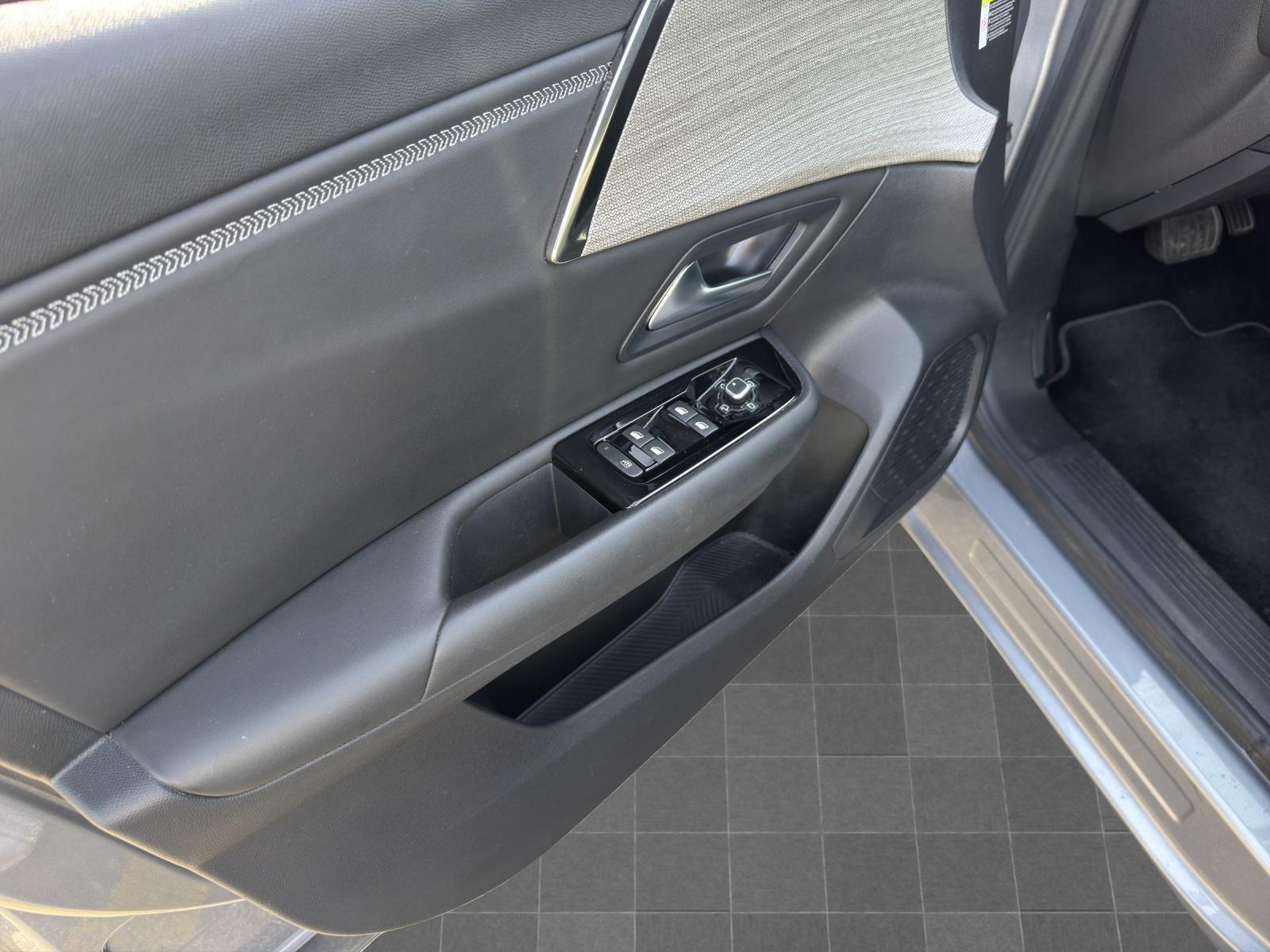 CITROEN C5 X 1.6 180 Shine-image-9