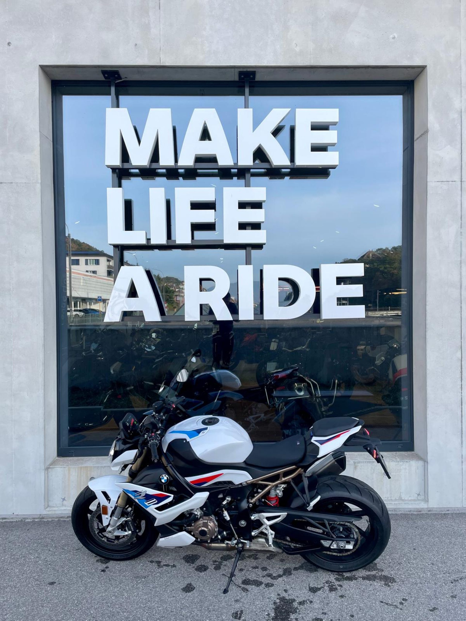 BMW S 1000 R M-showroom-element-2