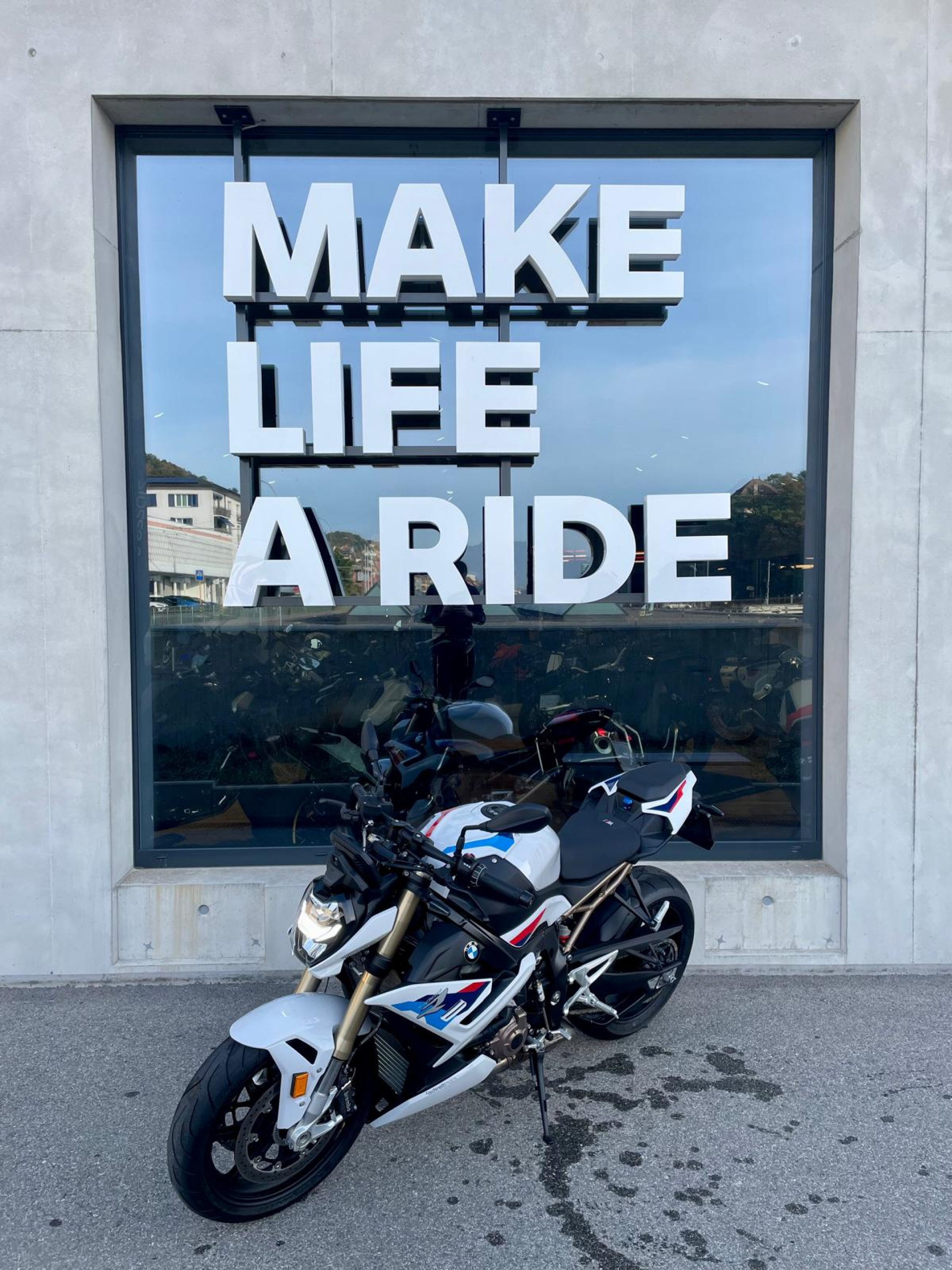 BMW S 1000 R M-showroom-element-3