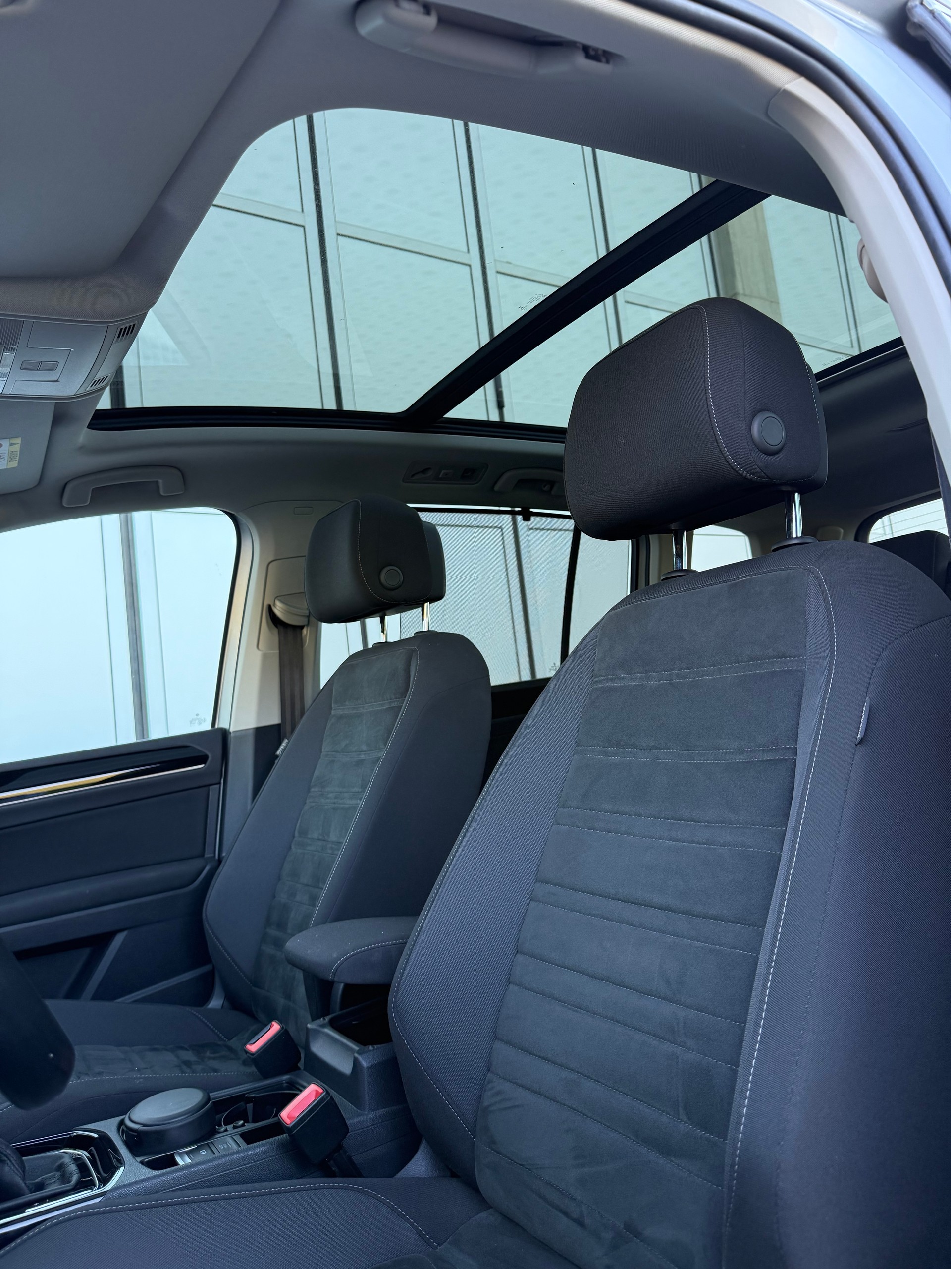 VW Touran 2.0 TDI BlueMotion Technology Highline DSG-image-15