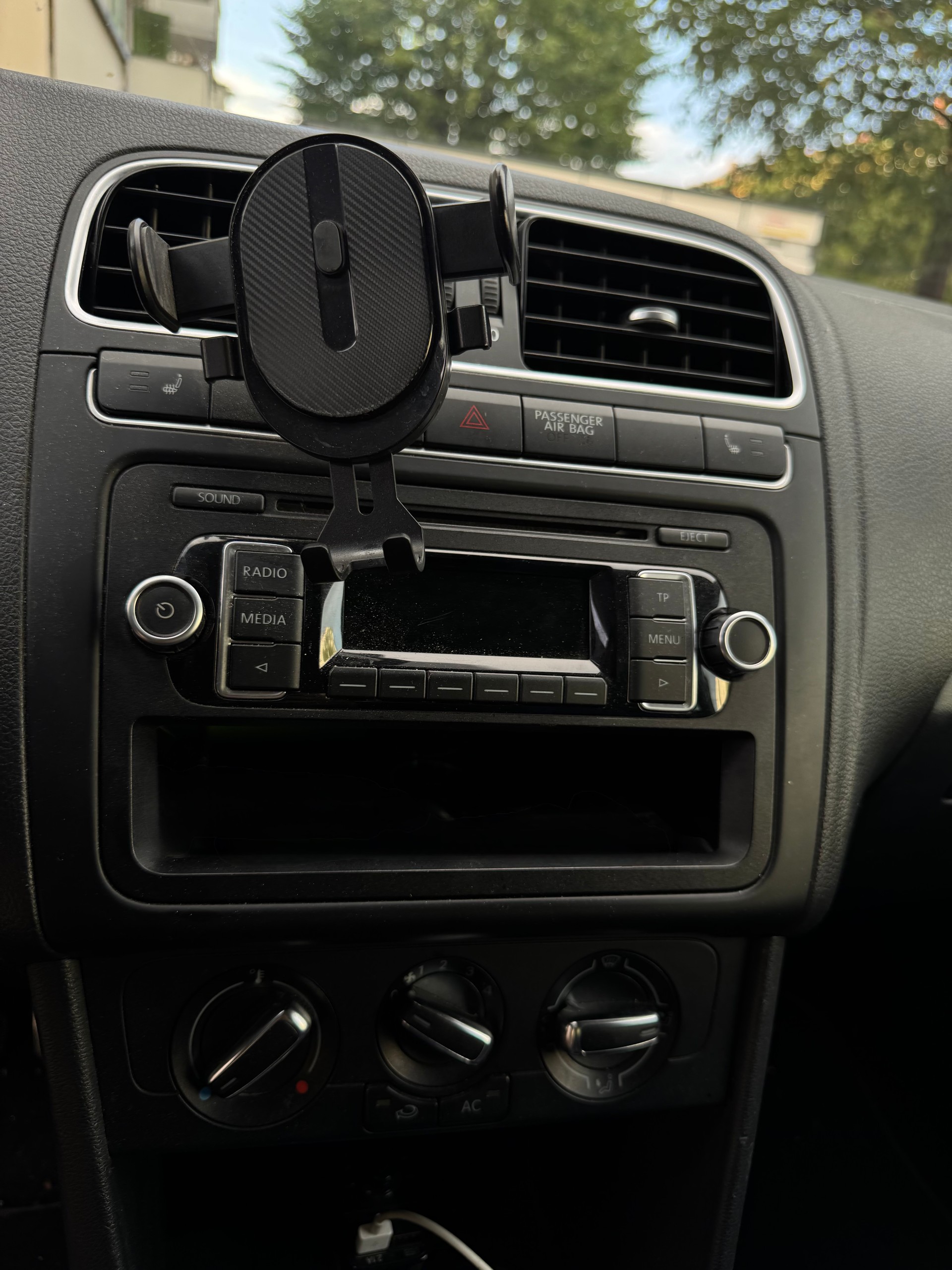 VW 1.2 60 Trendline-image-10