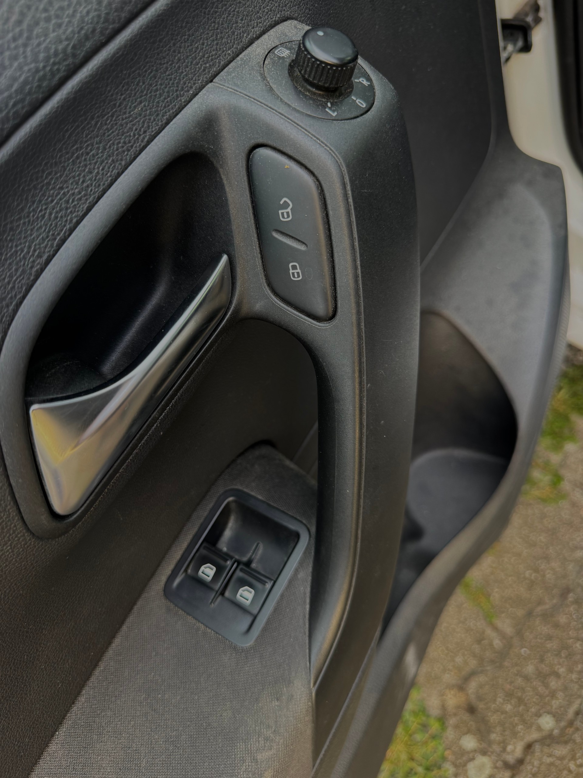 VW 1.2 60 Trendline-image-12
