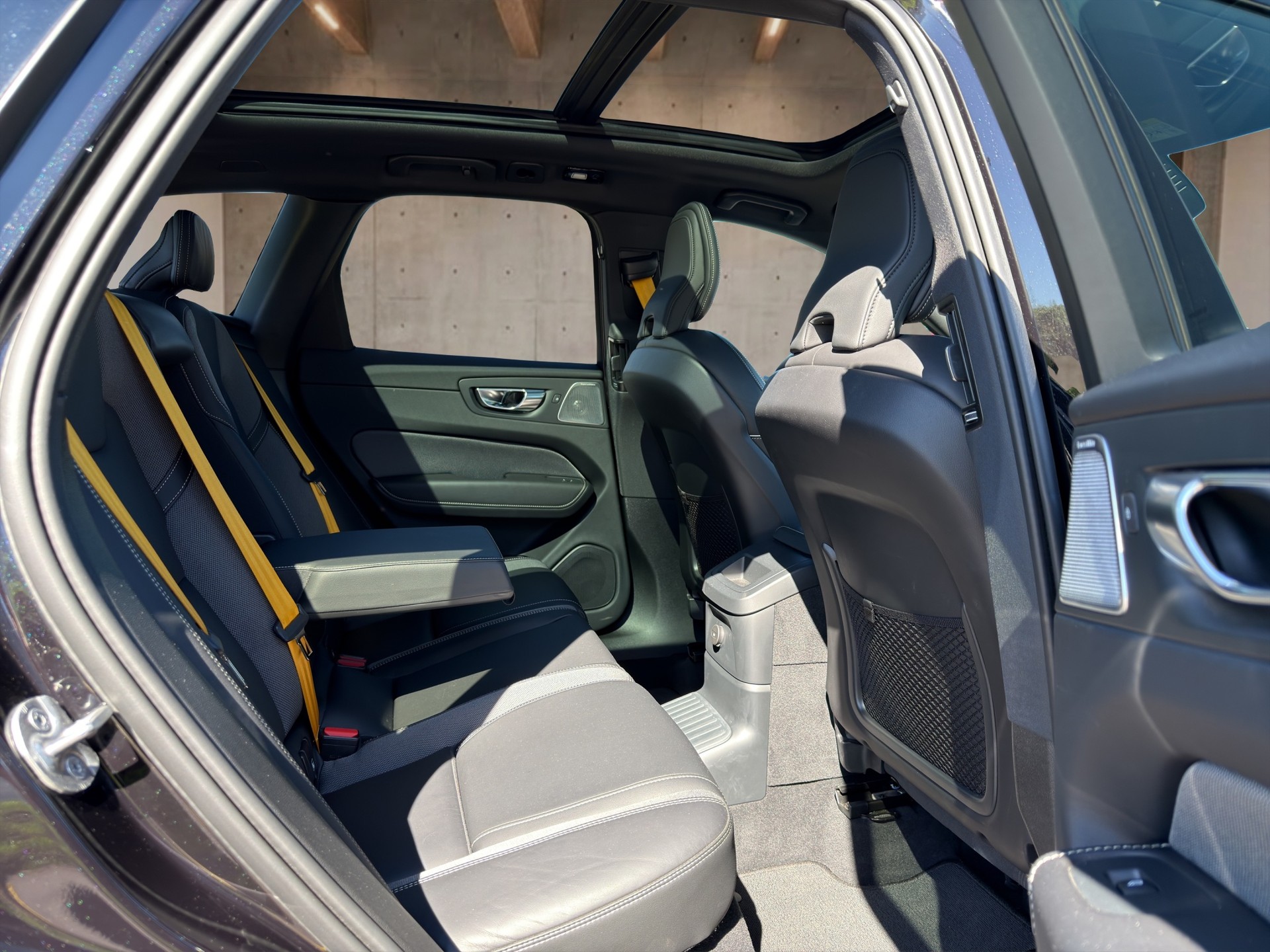 VOLVO XC60 2.0 T8 TE Polestar eAWD-image-16