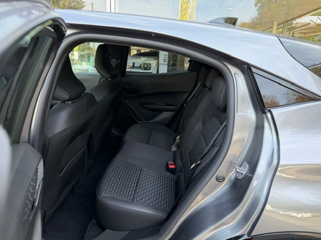 RENAULT Clio 1.8 E-Tech Techno-image-9