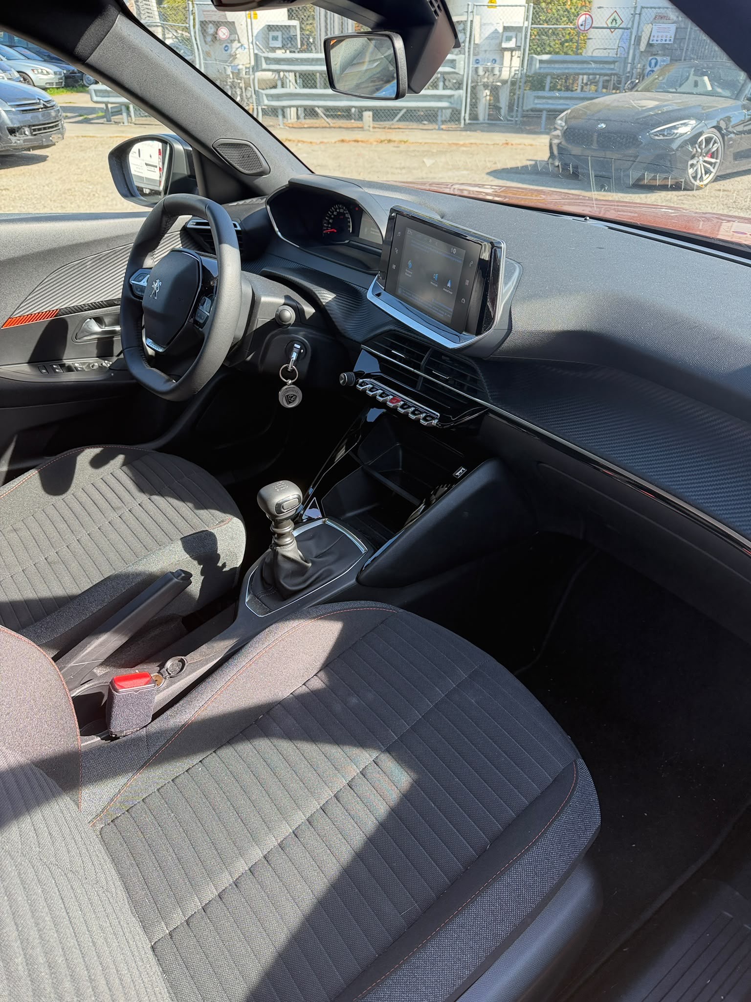 PEUGEOT 2008 1.2 PureTech Active Pack-image-10