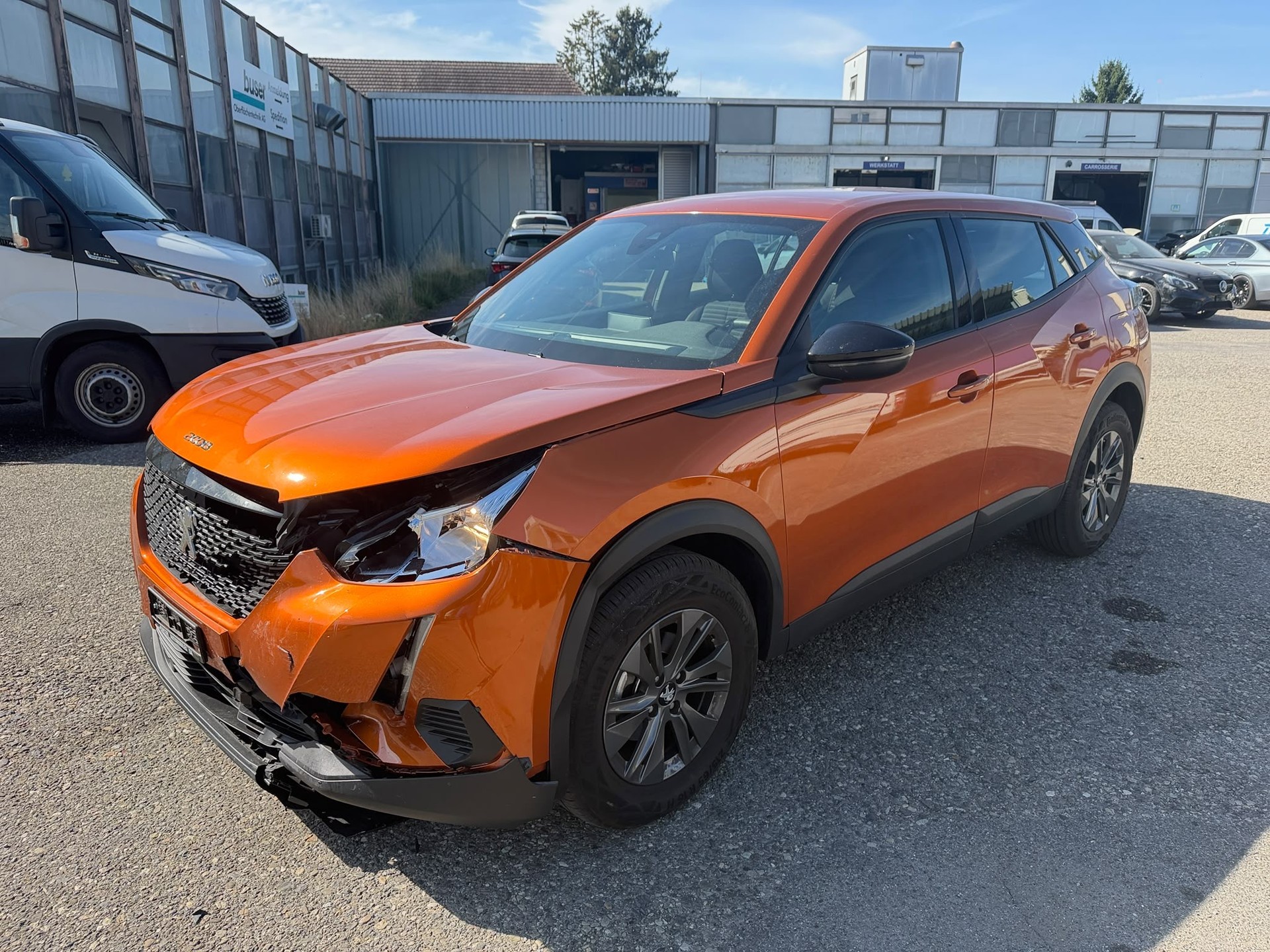 PEUGEOT 2008 1.2 PureTech Active Pack-image-1