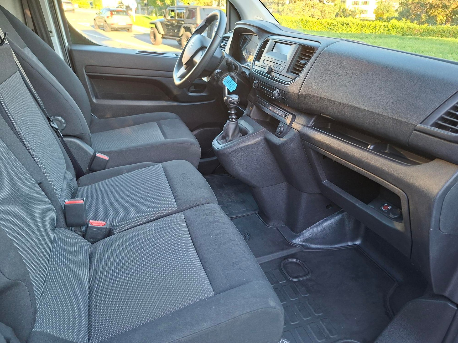 CITROEN Jumpy 2.0 BlueHDi 145 M-image-6