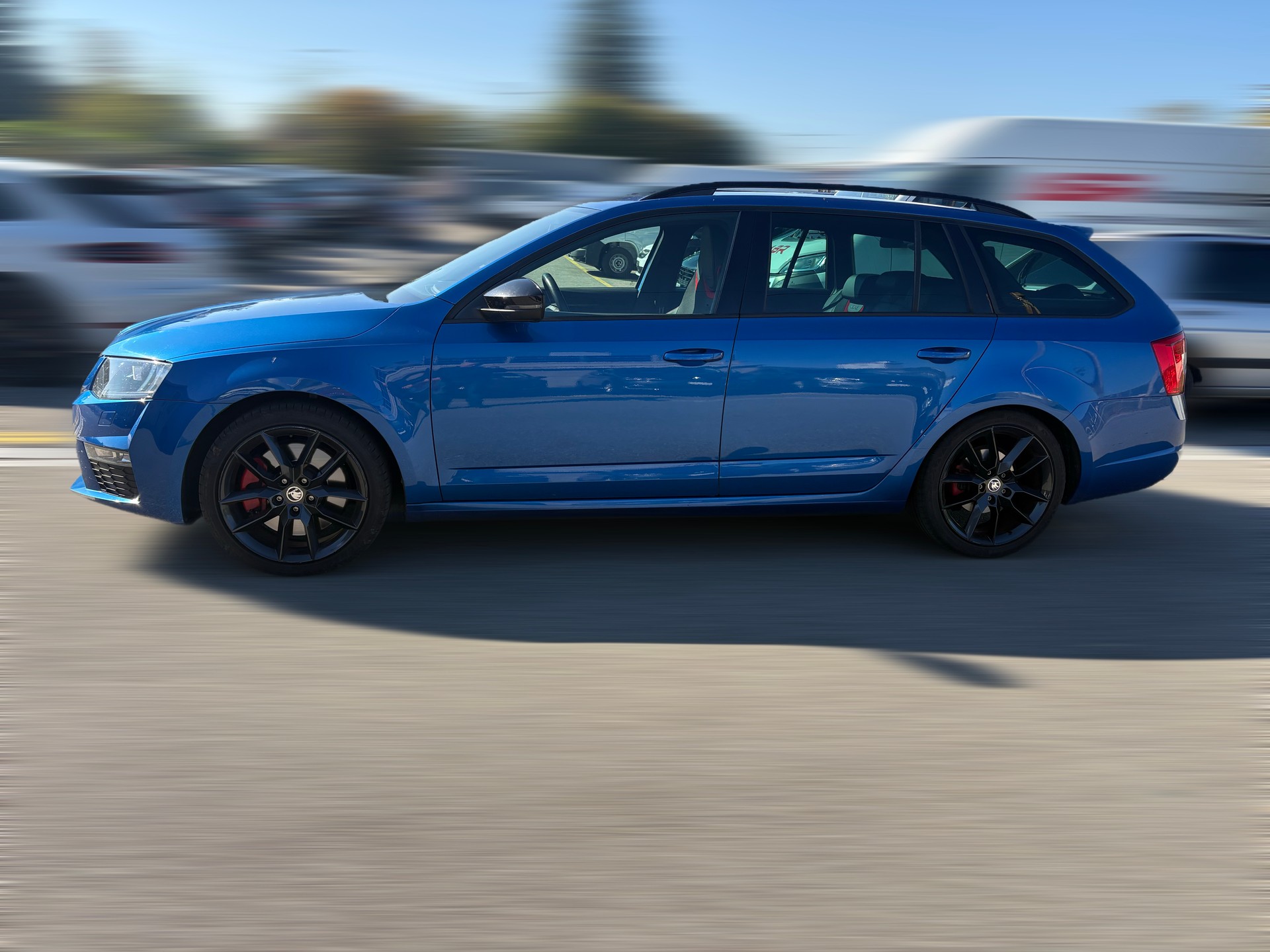 SKODA Octavia Combi 2.0 TSI RS-image-3