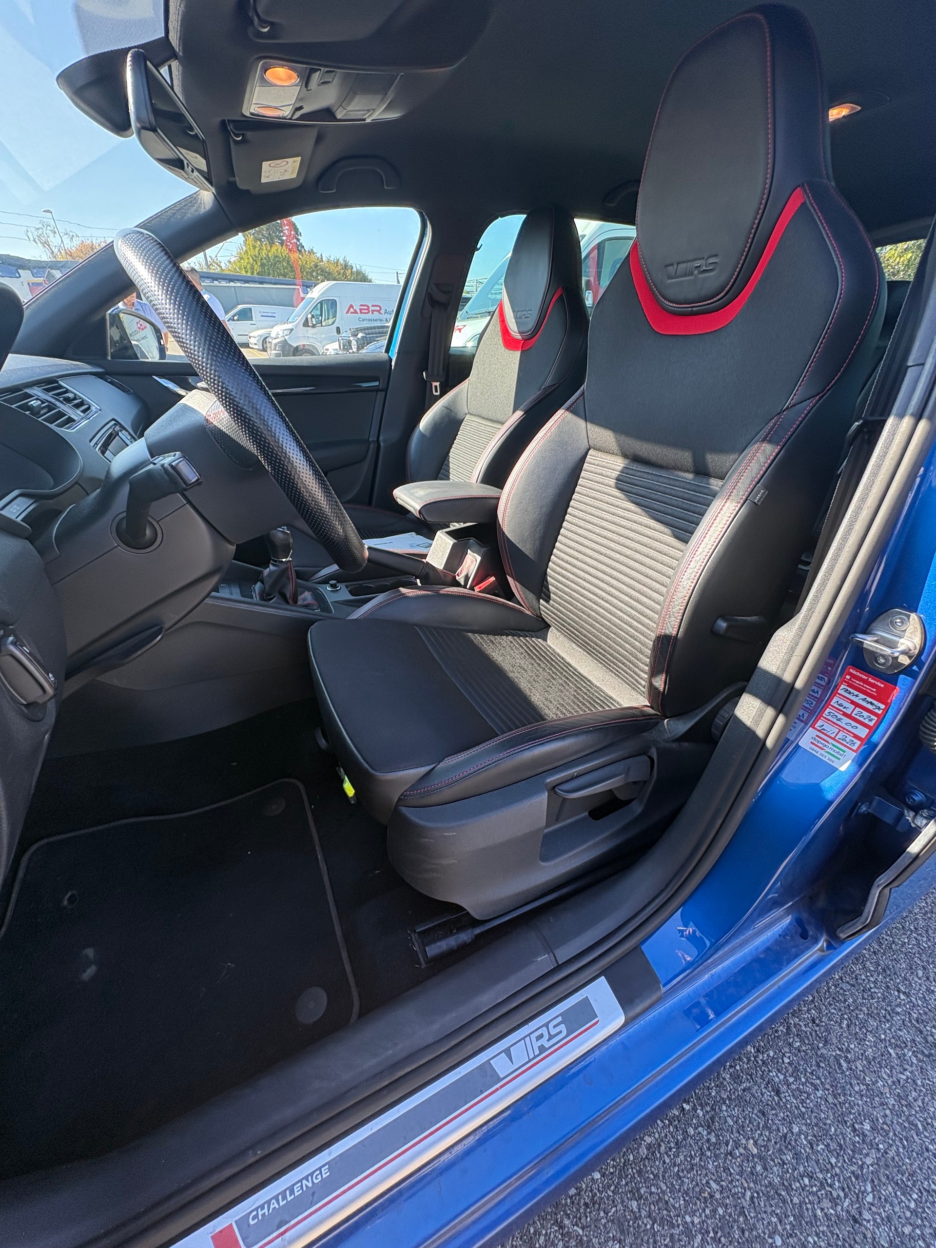 SKODA Octavia Combi 2.0 TSI RS-image-7