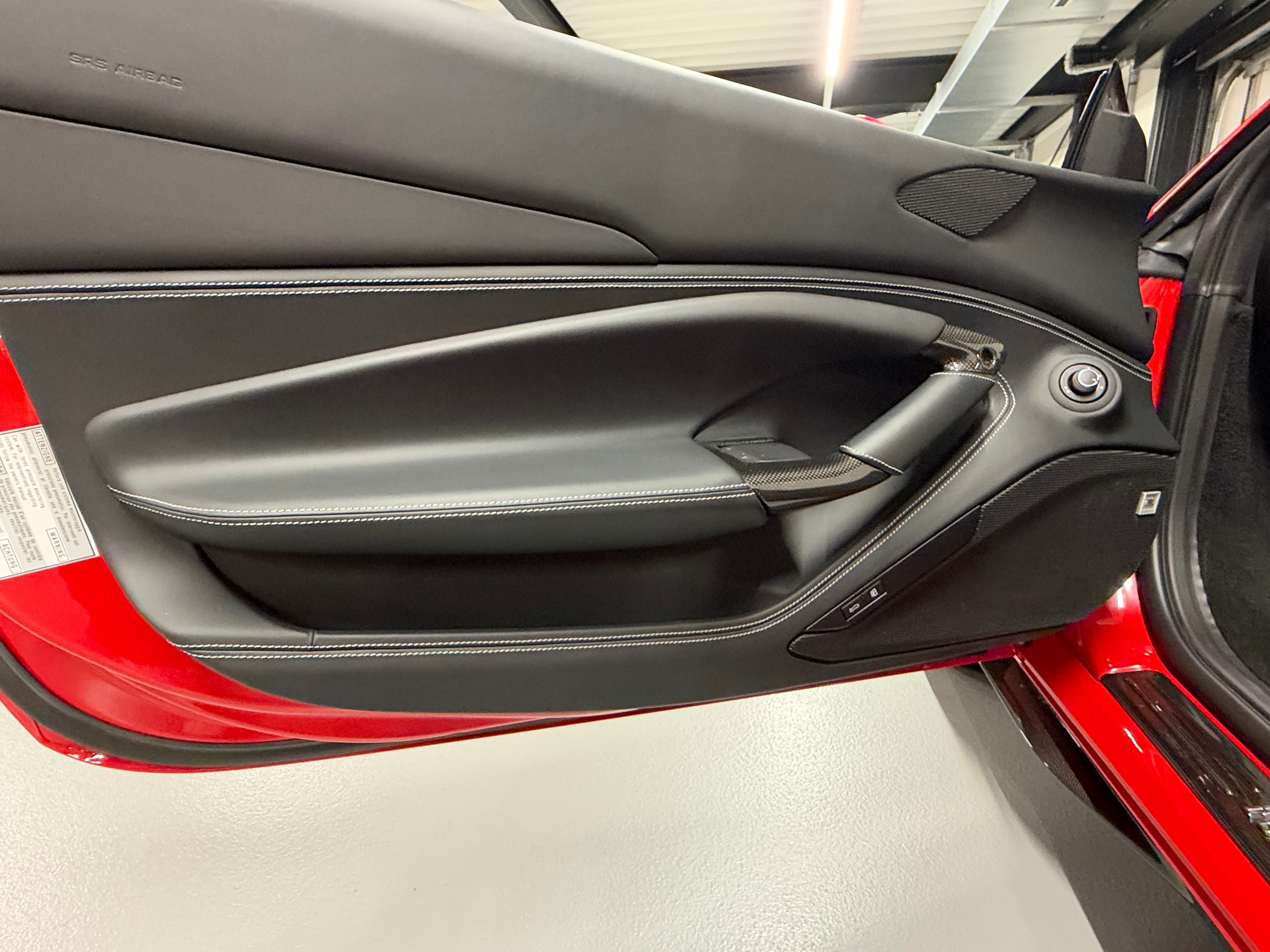FERRARI F8 Spider-image-8