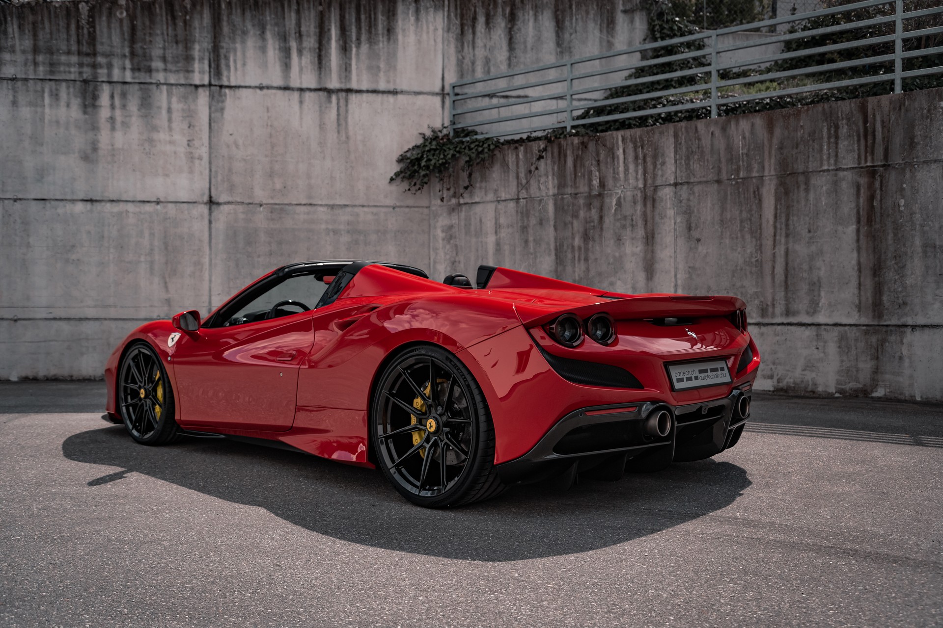 FERRARI F8 Spider-image-4
