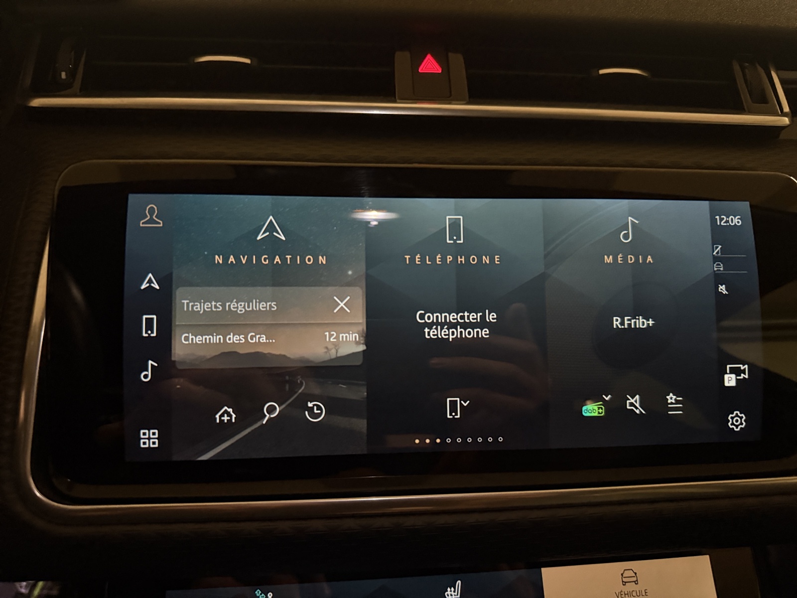 LAND ROVER Range Rover Velar P400e 2.0 I4 PHEV S Automatic-image-15