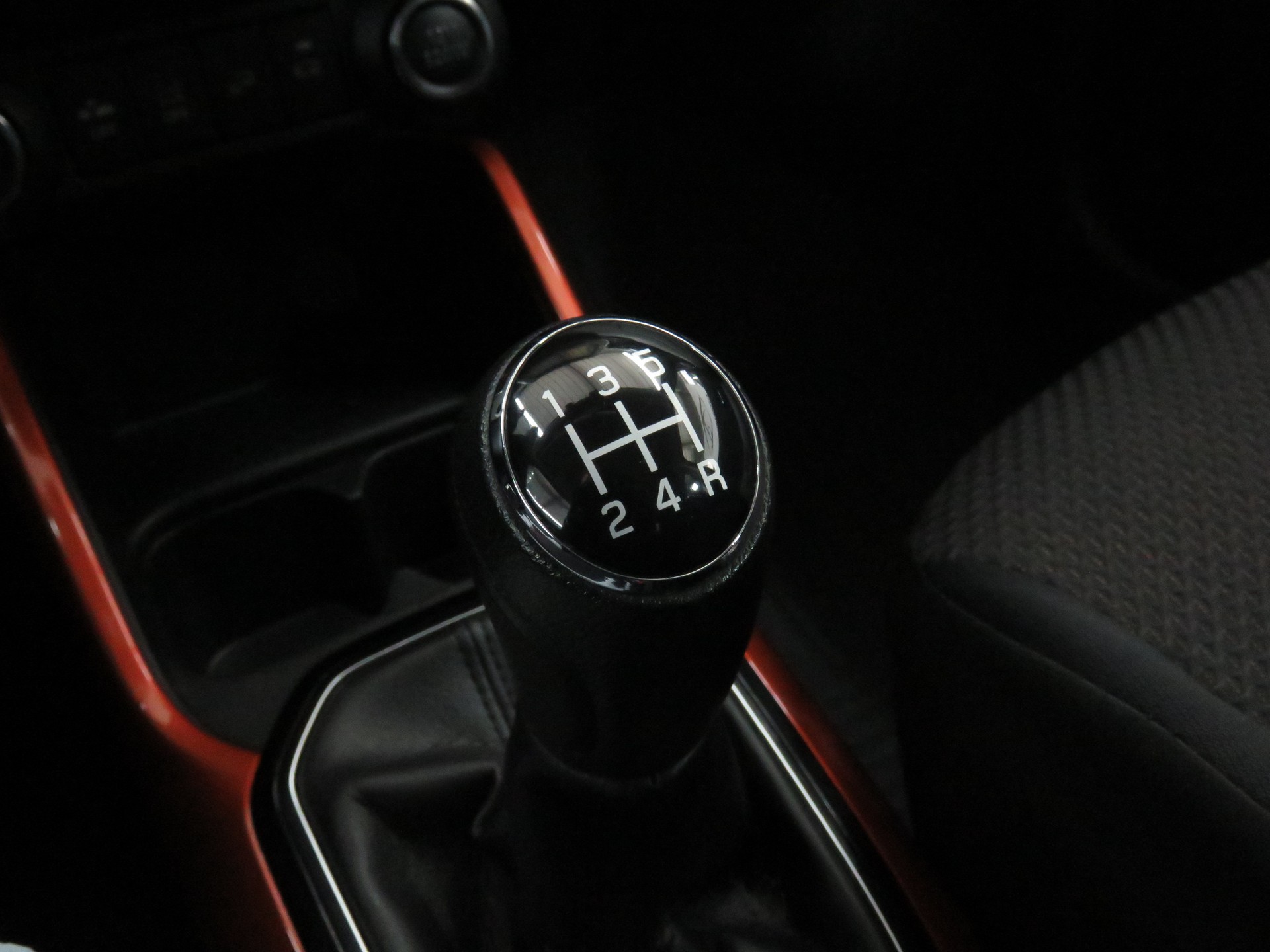 SUZUKI Ignis 1.2i Compact Top 4x4 Swiss Edition-image-18