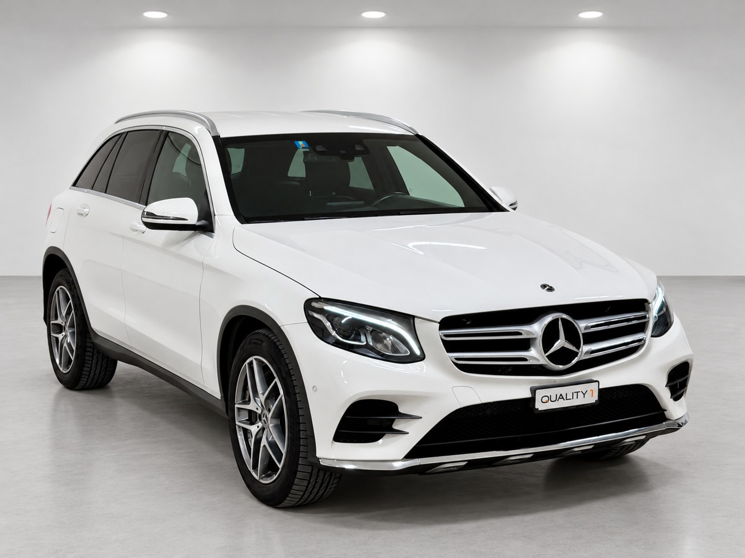 MERCEDES-BENZ GLC 220 d AMG Line 4Matic 9G-Tronic-image-0