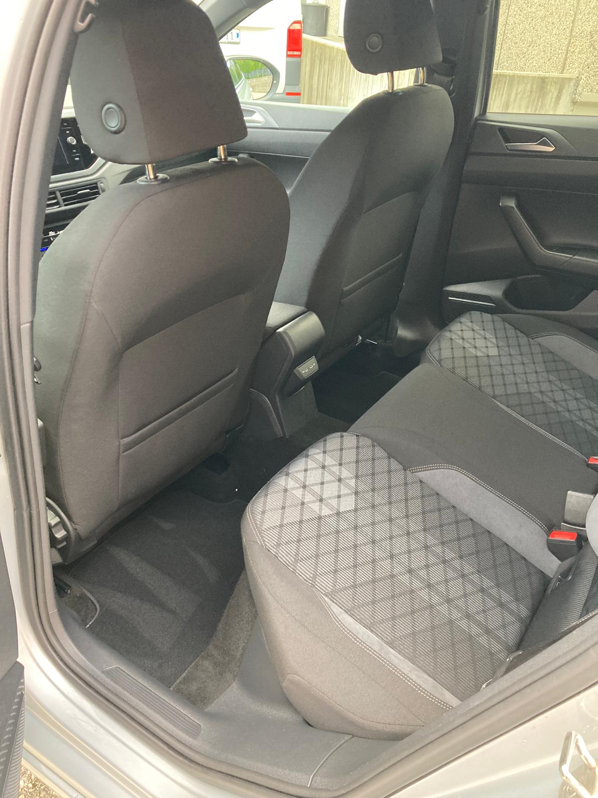 VW Taigo 1.0 TSI Life DSG-image-11