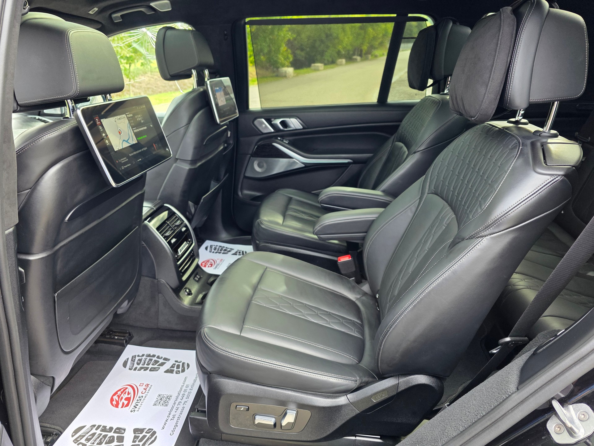 BMW X7 xDrive M50i Steptronic 530PS (Hagelschaden)-image-12