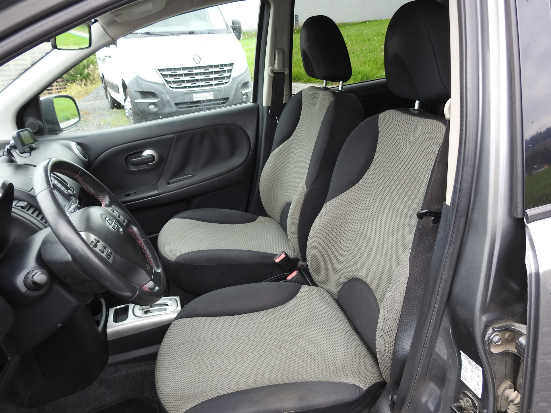 NISSAN Note 1.6 i-Way Automatic-image-13