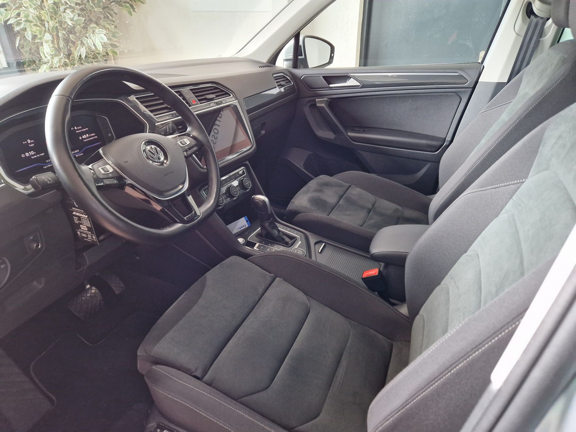 VW Tiguan 2.0TSI Comfortline 4Motion DSG-image-5