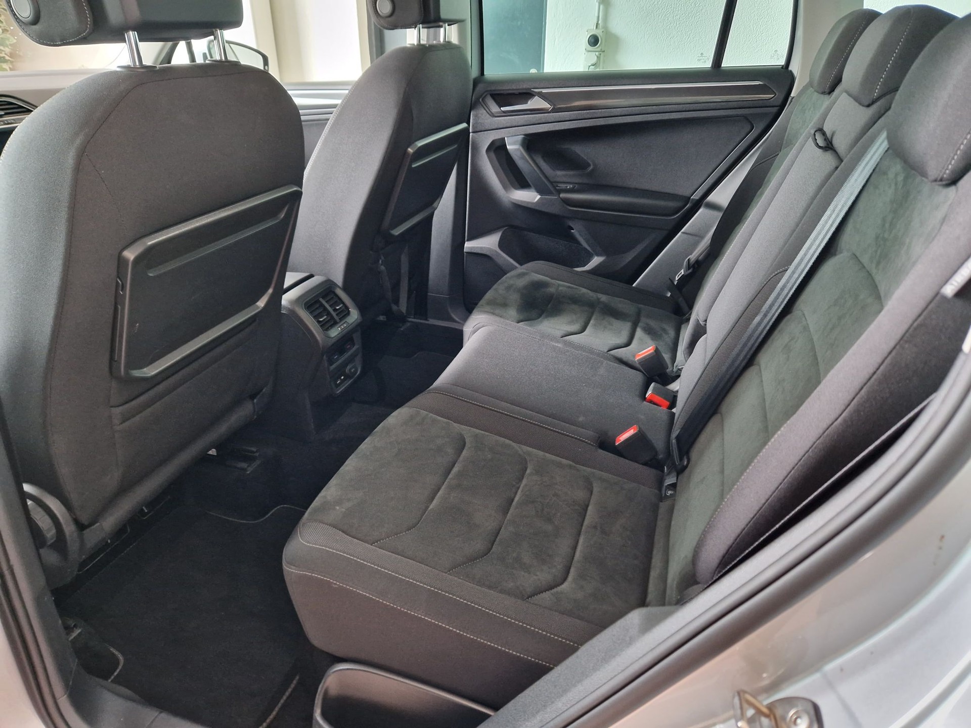 VW Tiguan 2.0TSI Comfortline 4Motion DSG-image-9