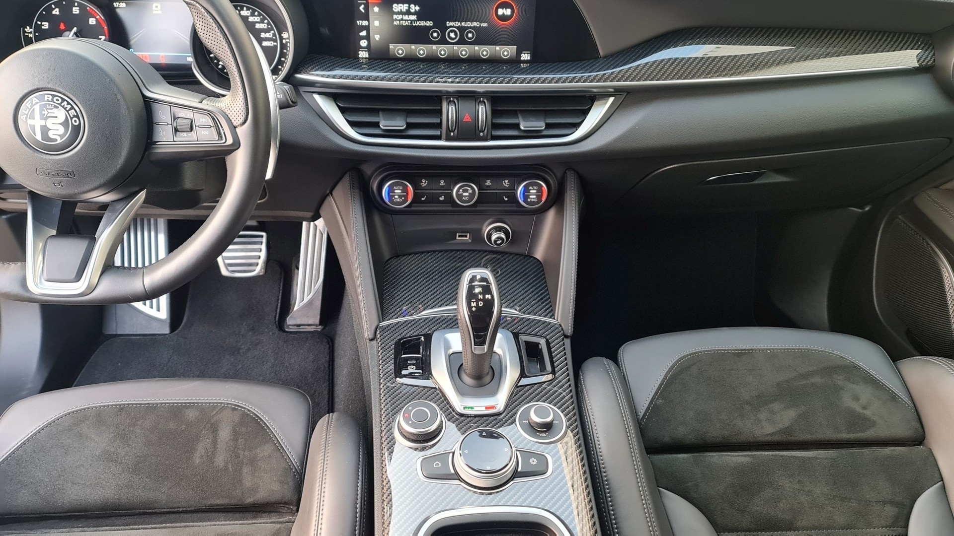 ALFA ROMEO Stelvio 2.0 Veloce TI Q4 Automatic-image-7