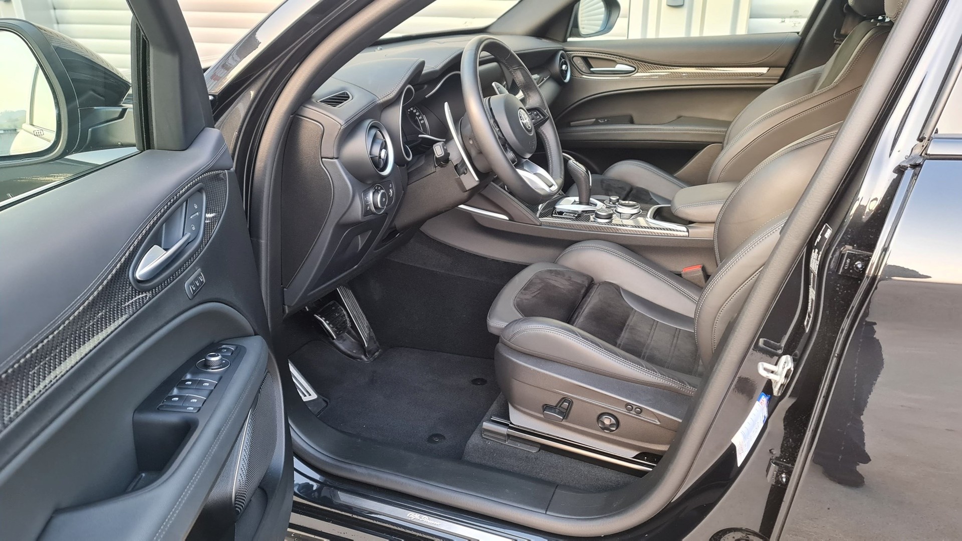 ALFA ROMEO Stelvio 2.0 Veloce TI Q4 Automatic-image-5