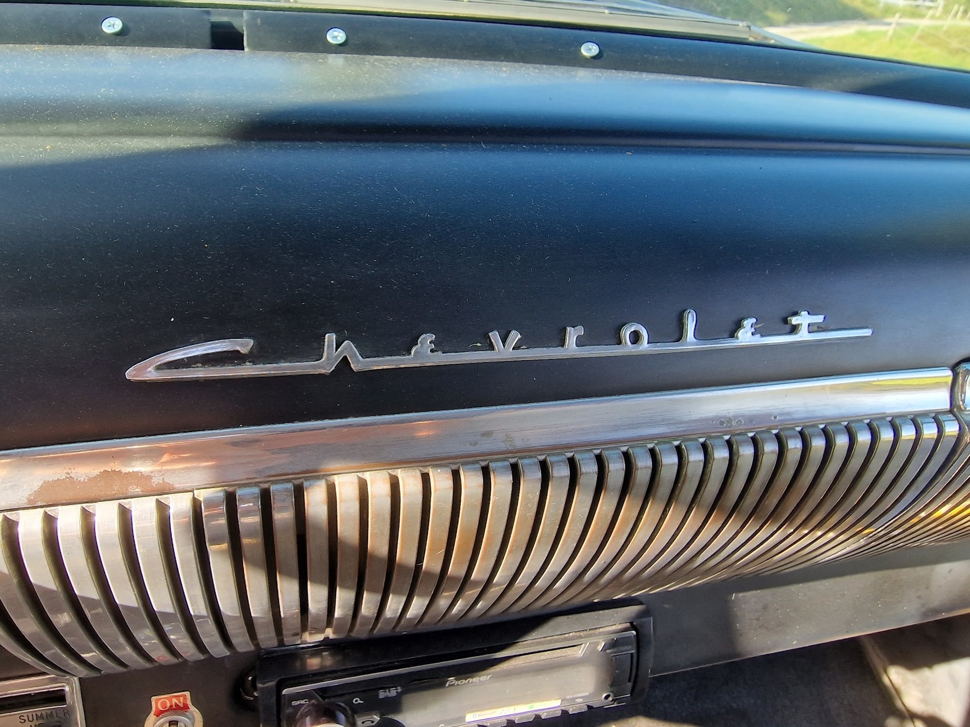 CHEVROLET Sedan-image-6