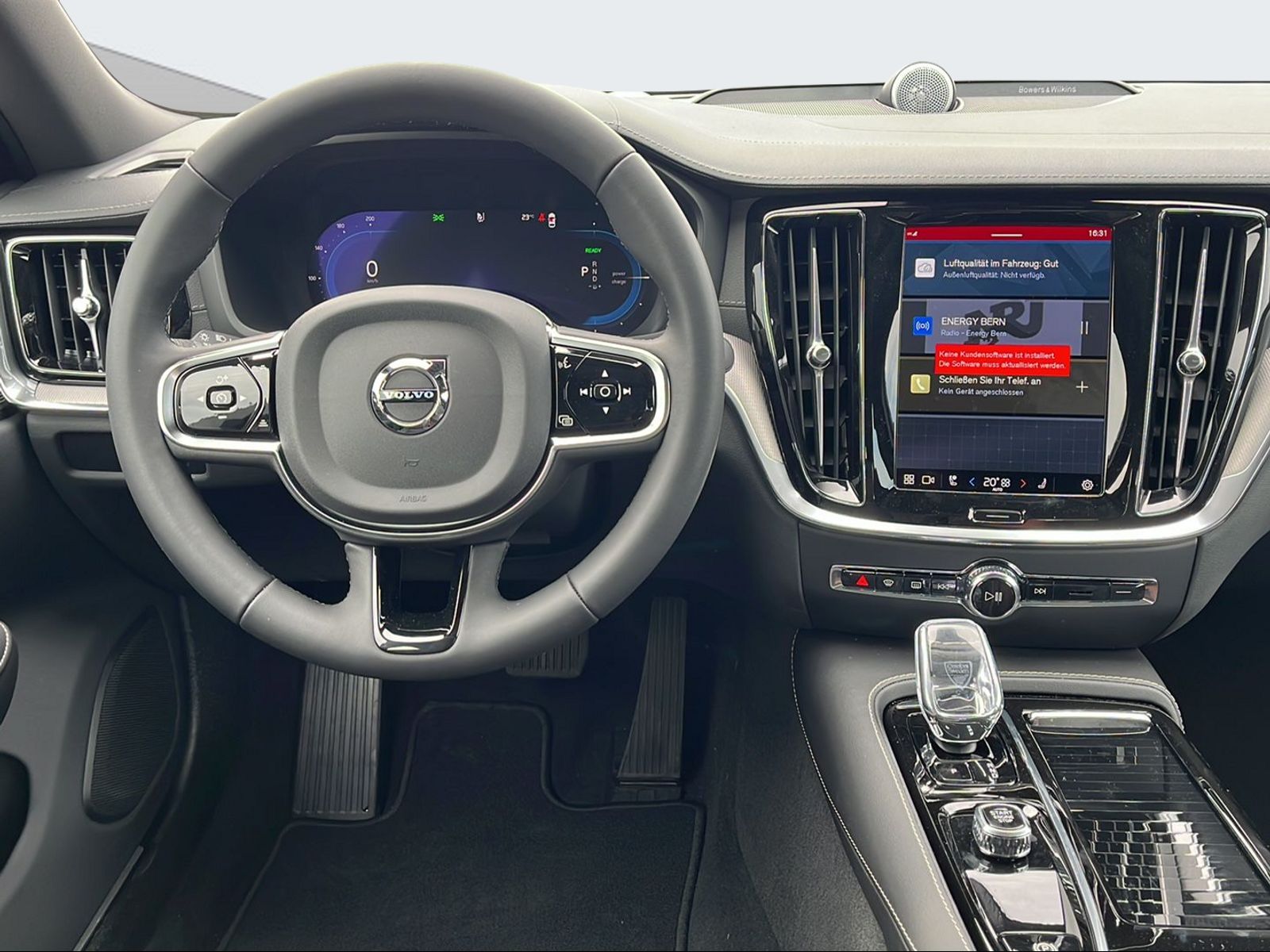 VOLVO S60 2.0 T8 TE Ultimate Dark eAWD-image-12