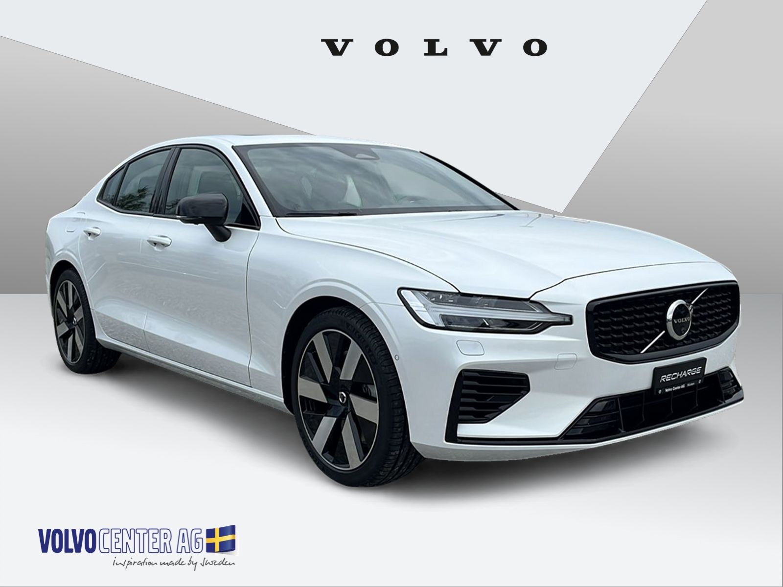 VOLVO S60 2.0 T8 TE Ultimate Dark eAWD-image-5
