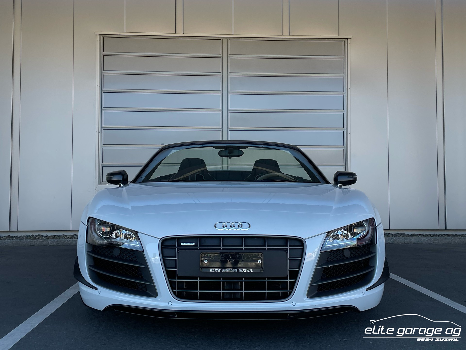 AUDI R8 GT Spyder 5.2 R-Tronic-image-7