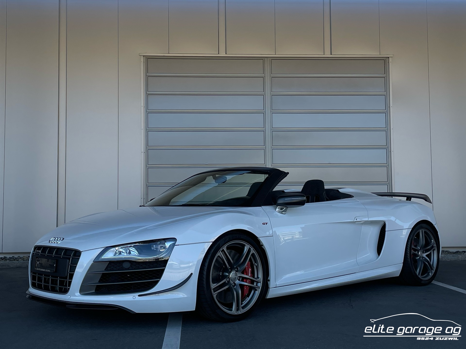 AUDI R8 GT Spyder 5.2 R-Tronic-image-0