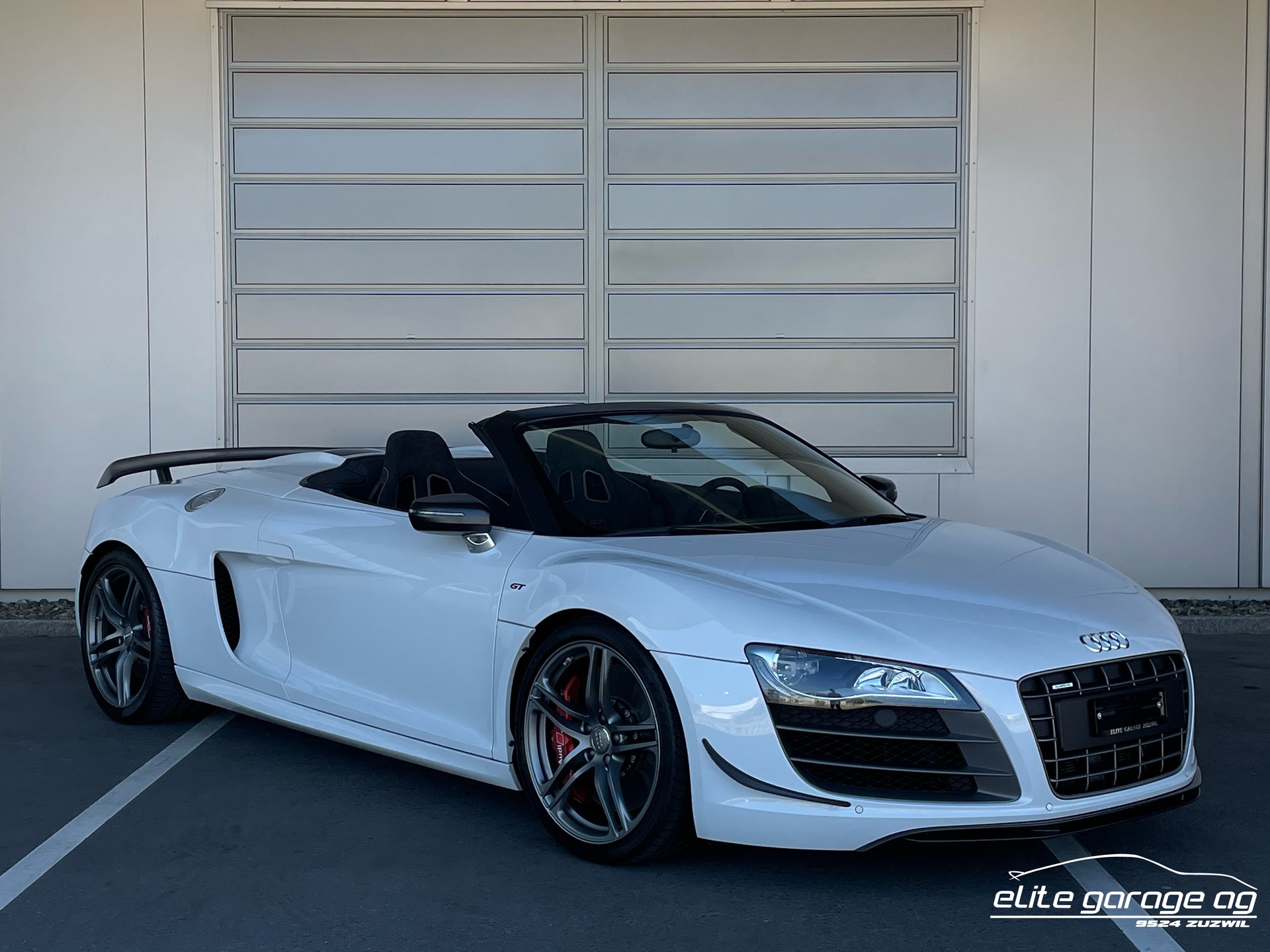 AUDI R8 GT Spyder 5.2 R-Tronic-image-6