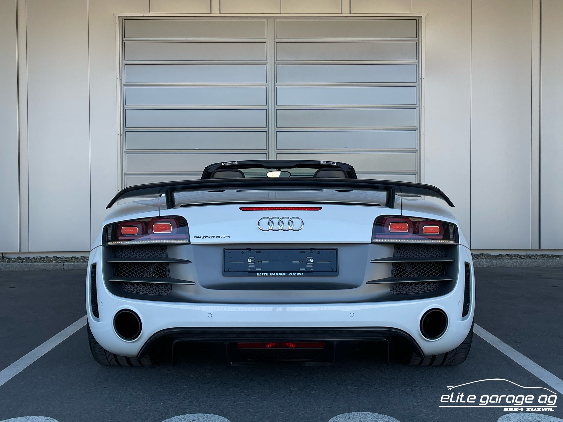 AUDI R8 GT Spyder 5.2 R-Tronic-image-3
