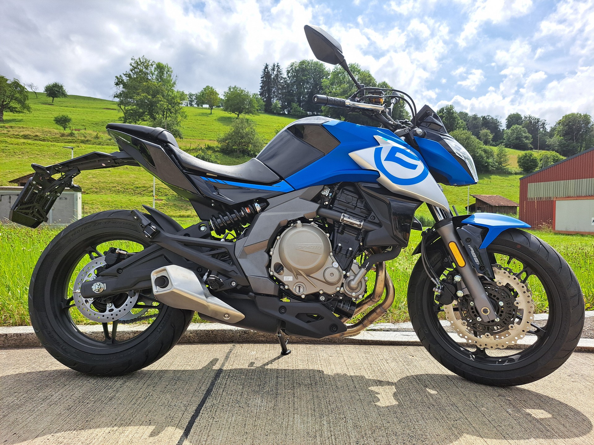 CF MOTO 650 NK