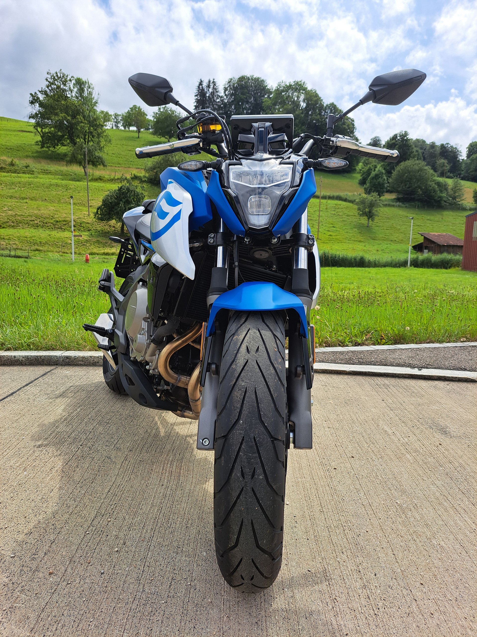 CF MOTO 650 NK-showroom-element-2