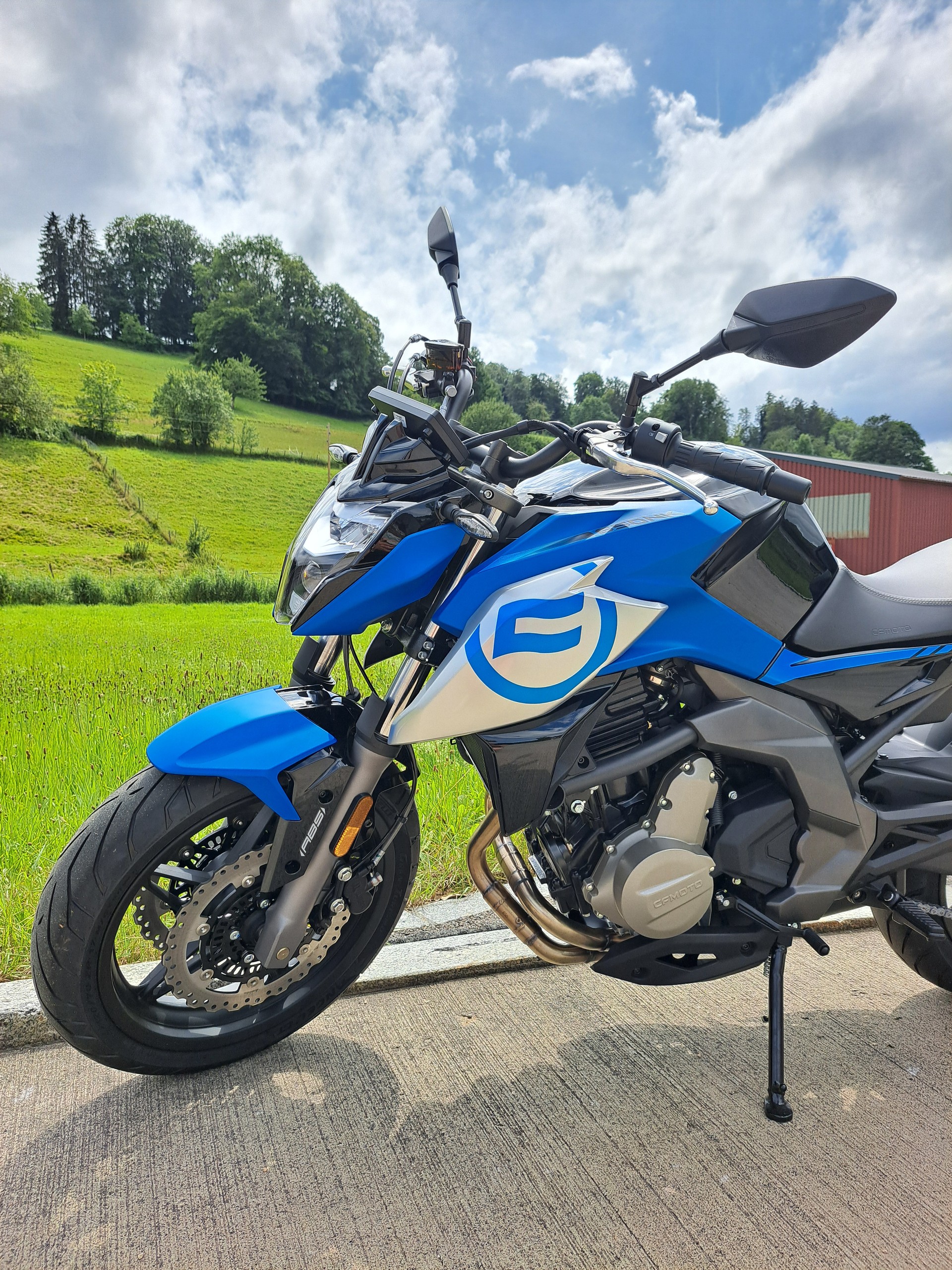 CF MOTO 650 NK-showroom-element-3