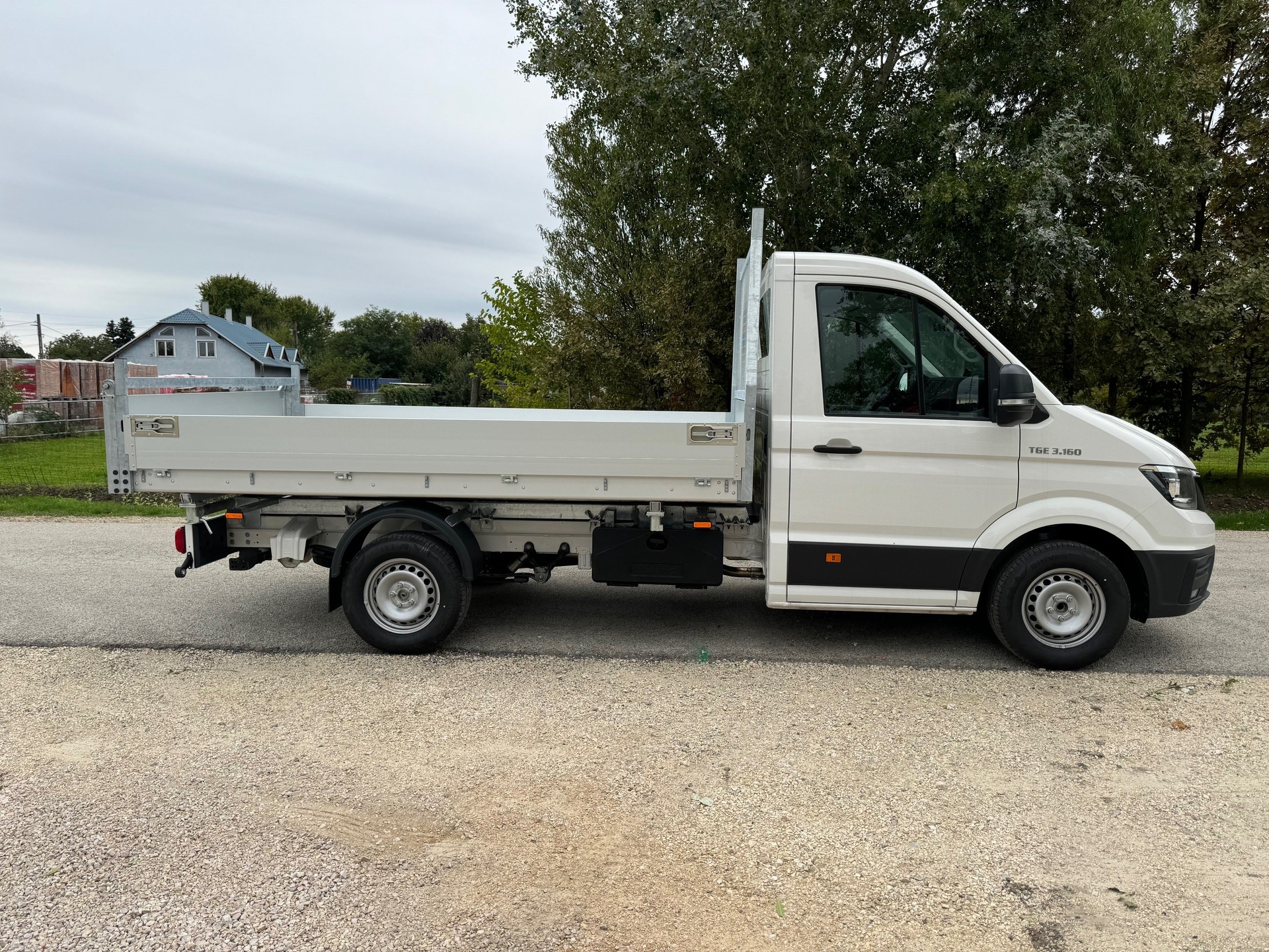 MAN Voll-Alu-3-Seitenkipper 160Ps mit 3500kg Anhängerkupplung-image-6